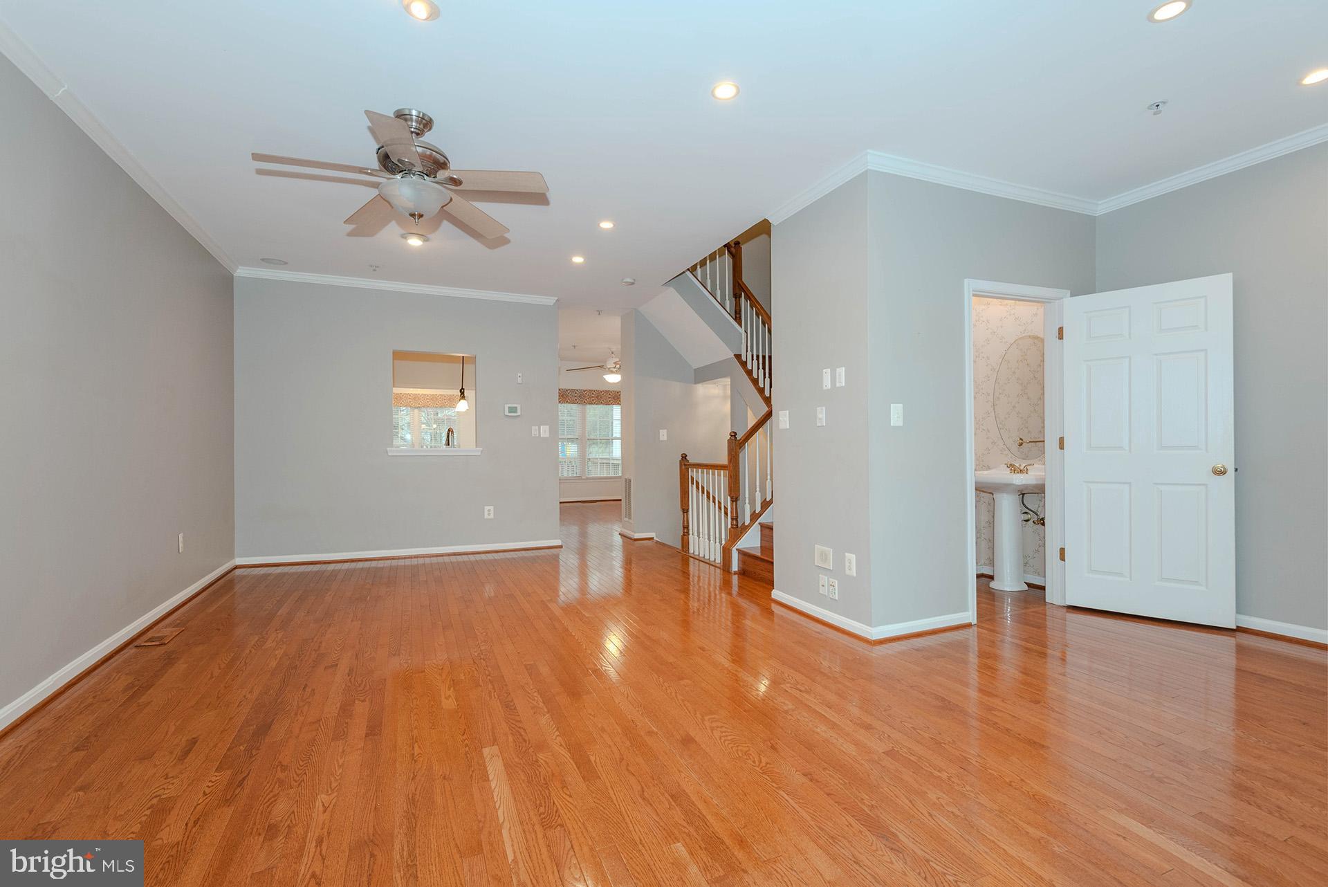 CROFTON MANOR - Residential