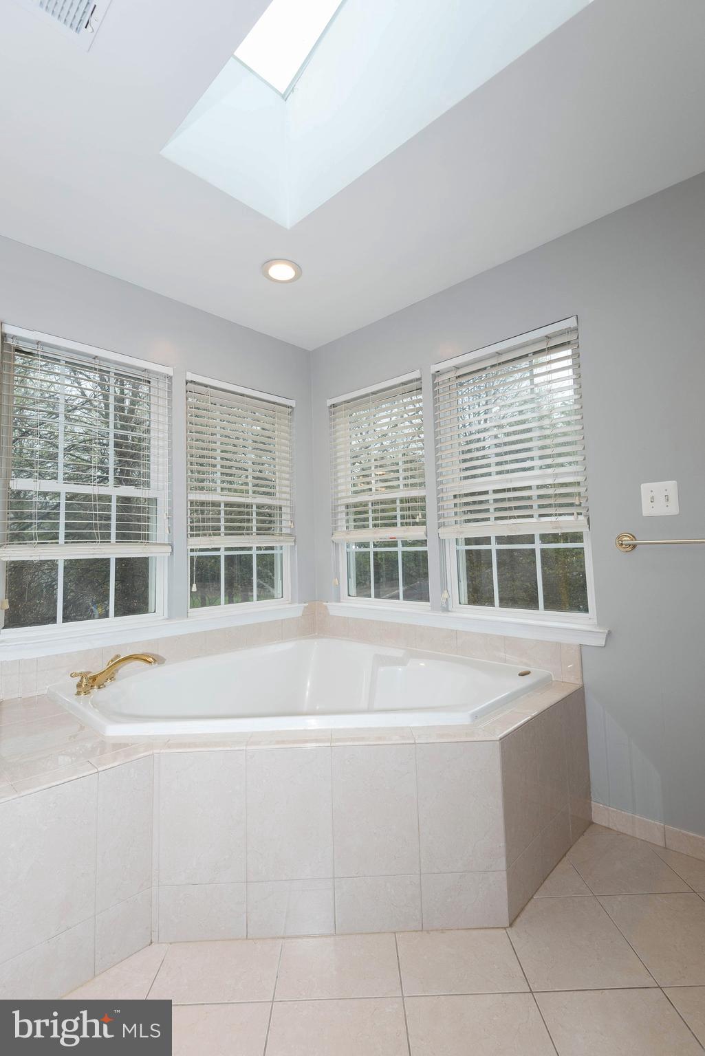 CROFTON MANOR - Residential