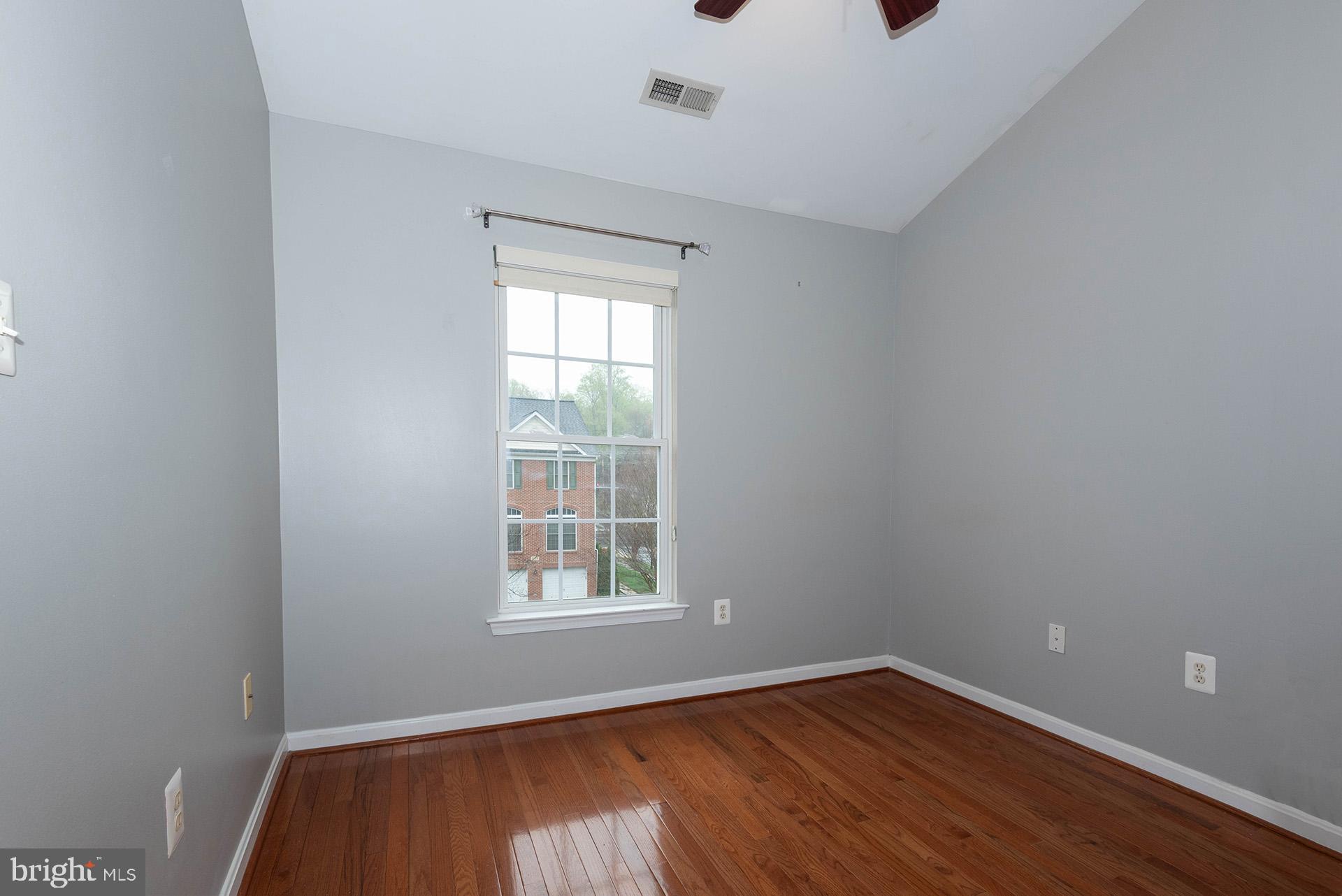 CROFTON MANOR - Residential