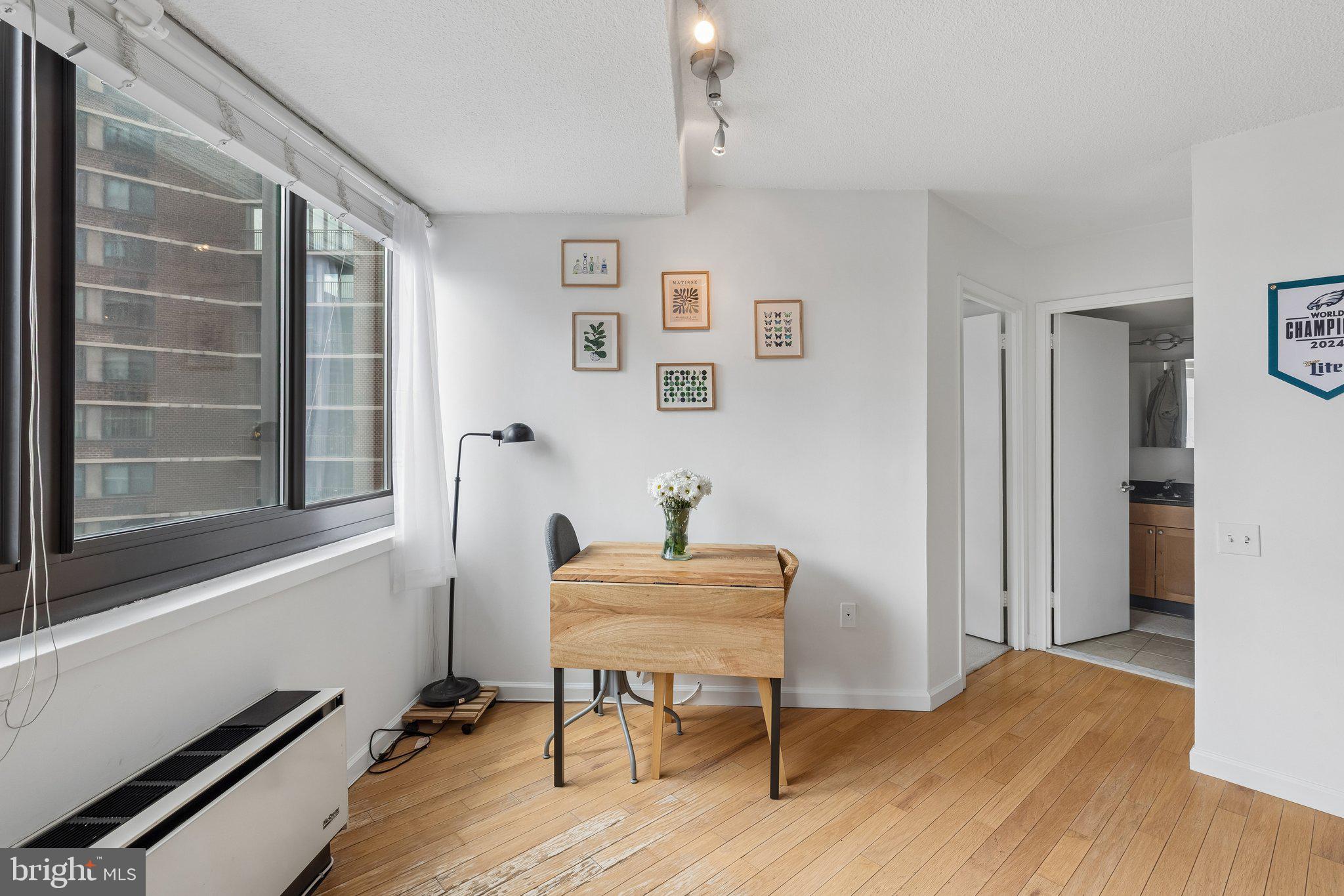 1420 LOCUST STREET 17B