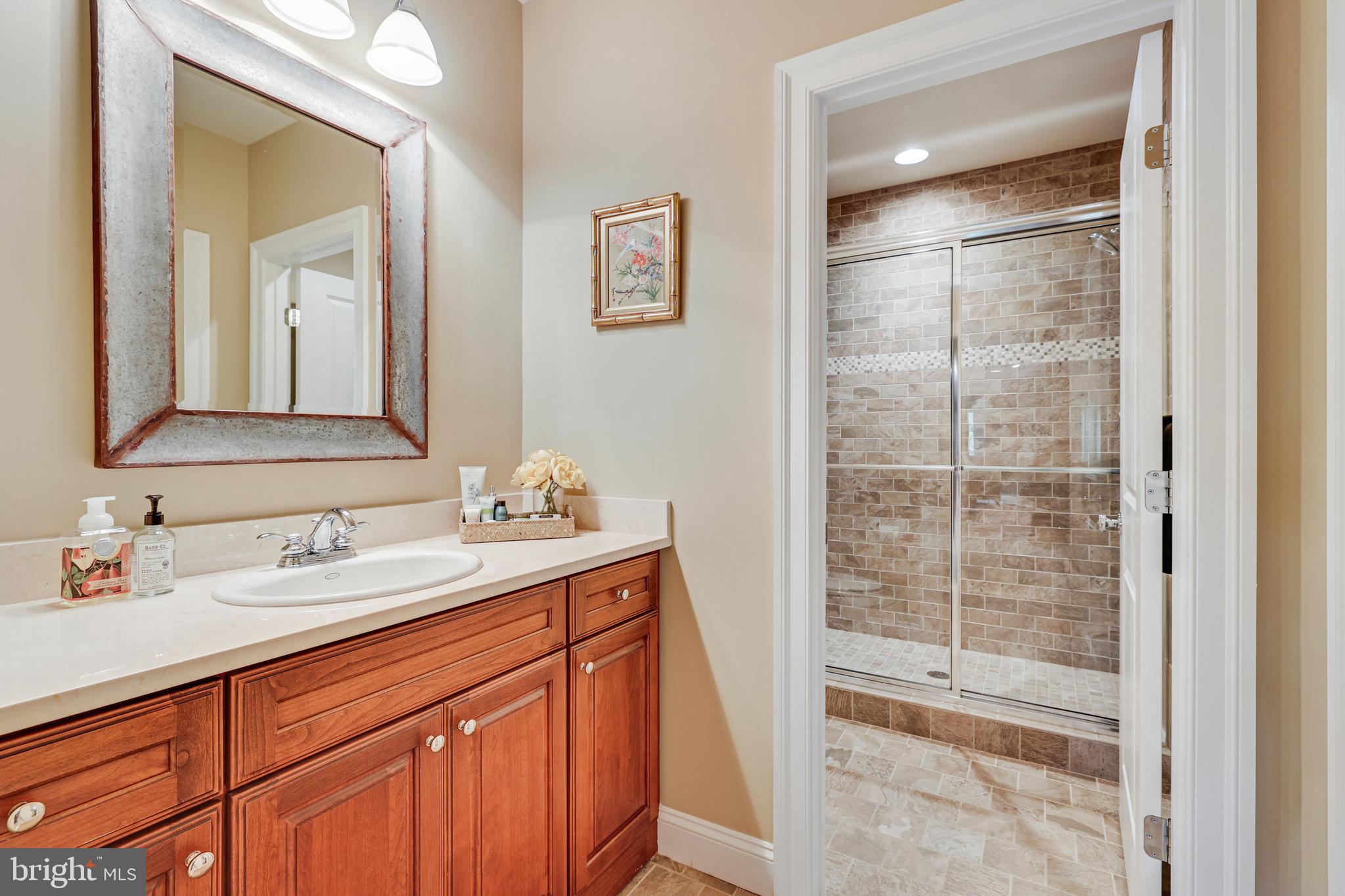 SALONA VILLAGE - Residential