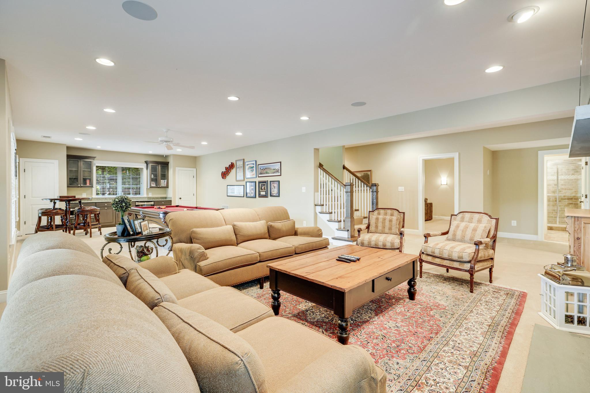 SALONA VILLAGE - Residential