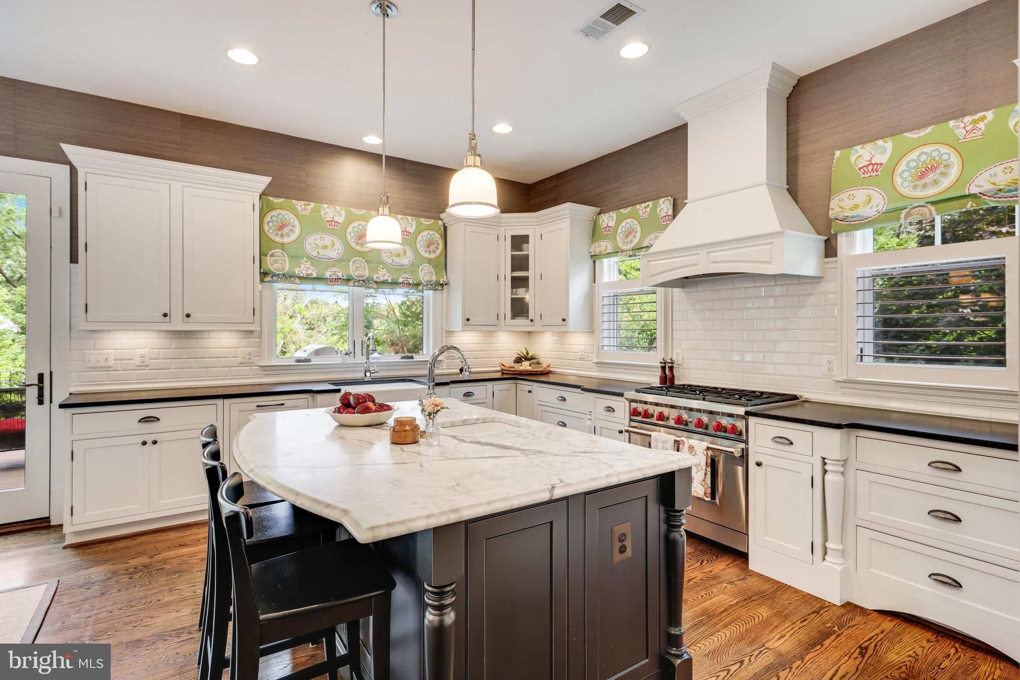 SALONA VILLAGE - Residential