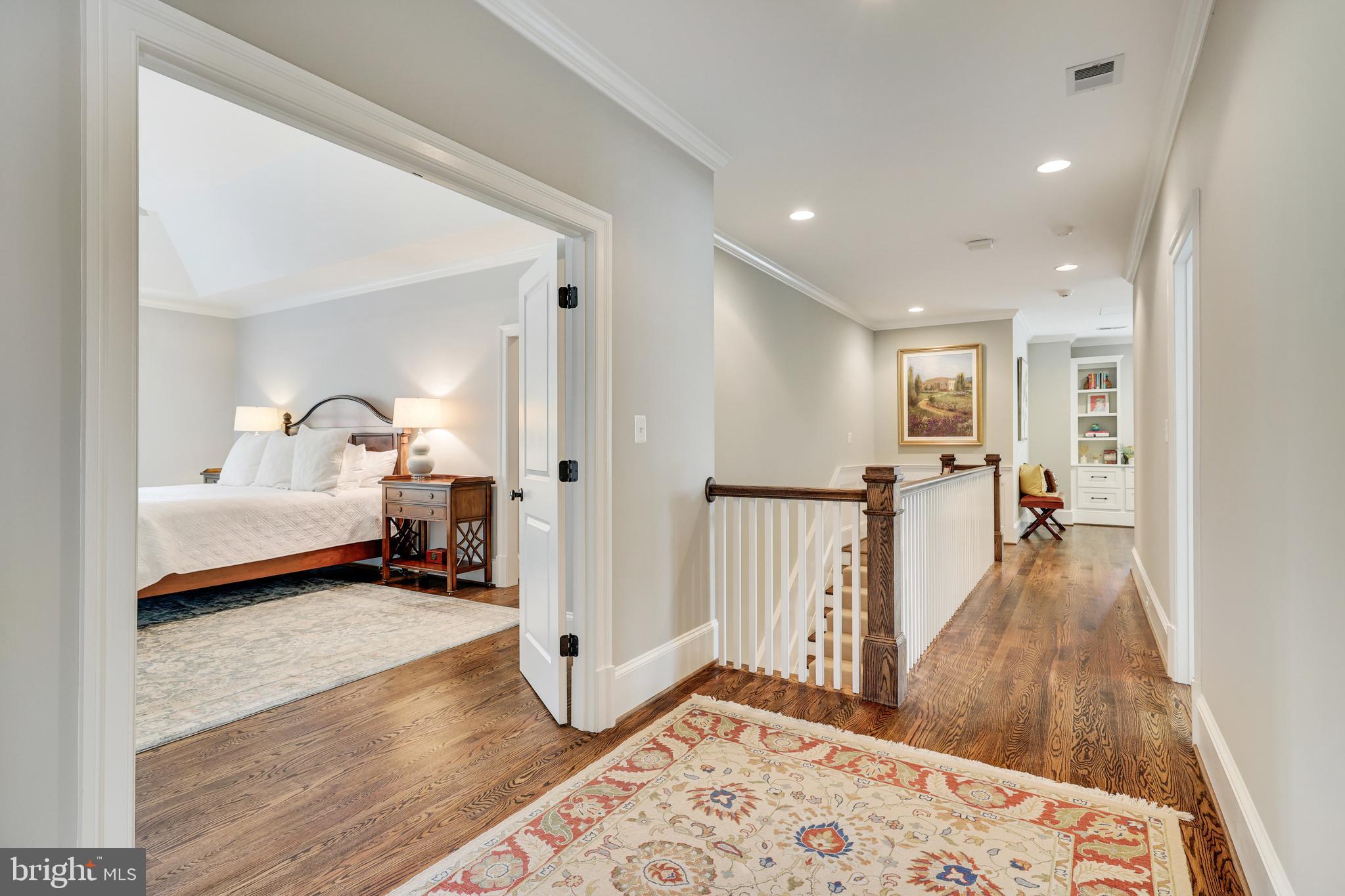 SALONA VILLAGE - Residential