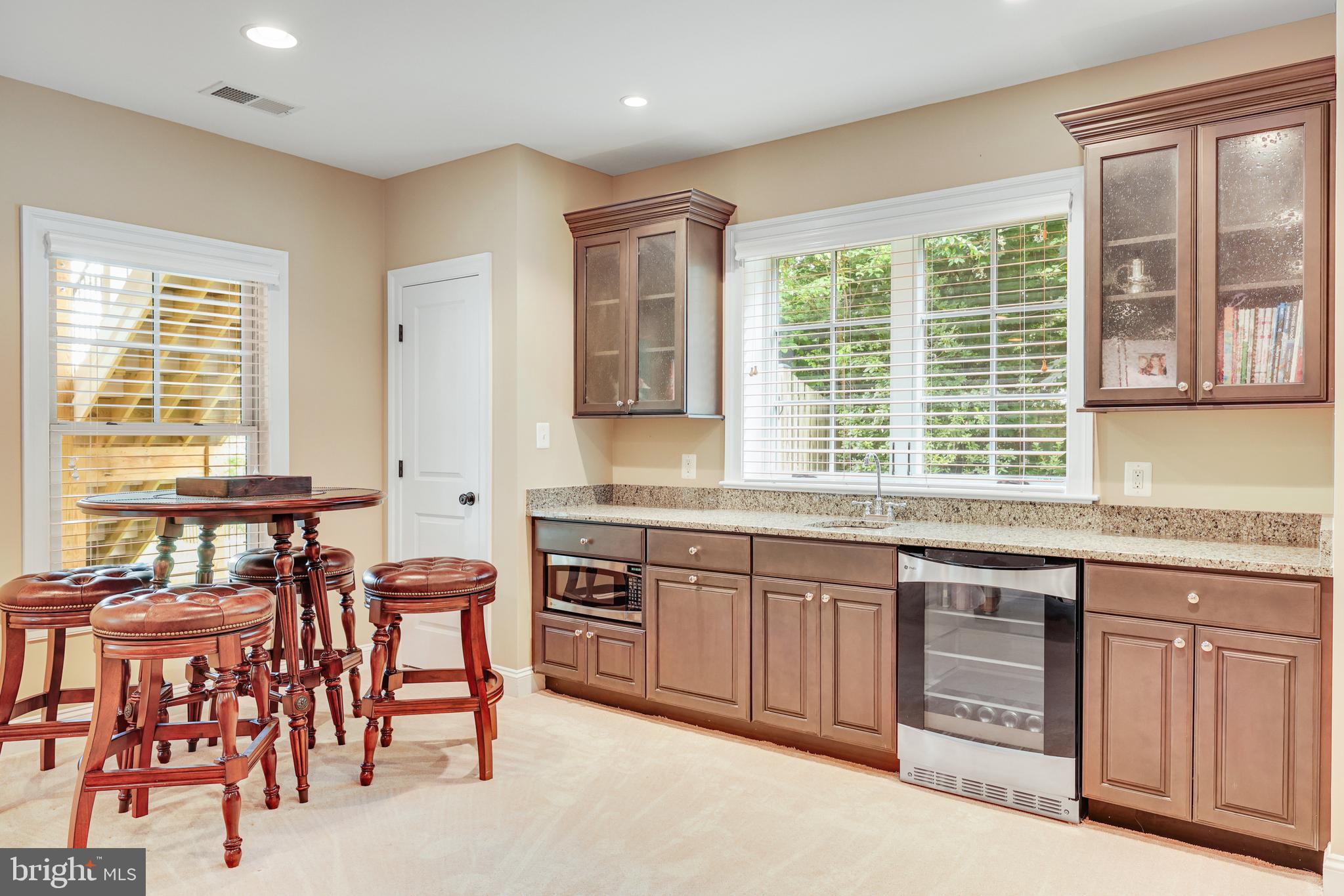 SALONA VILLAGE - Residential