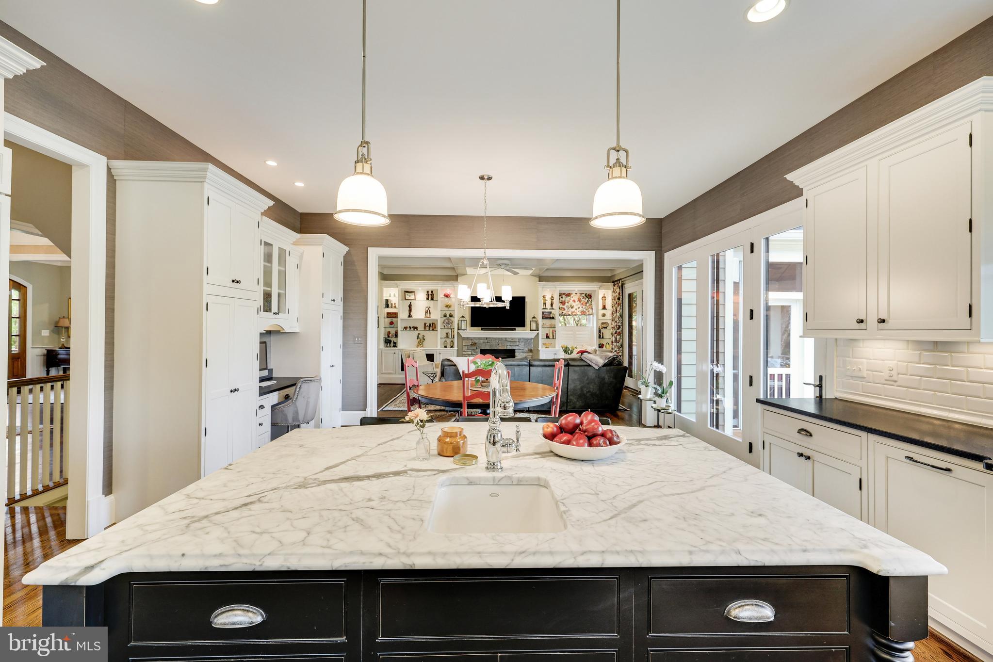 SALONA VILLAGE - Residential