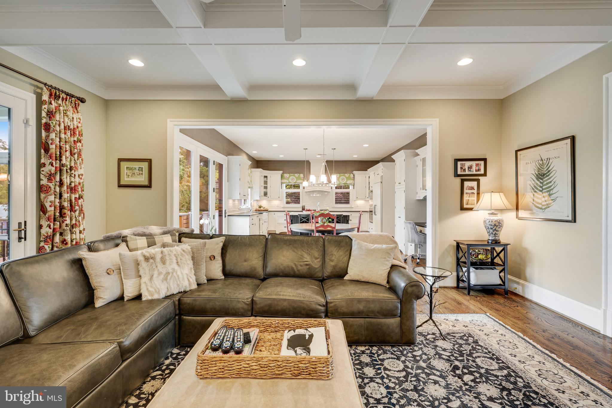 SALONA VILLAGE - Residential