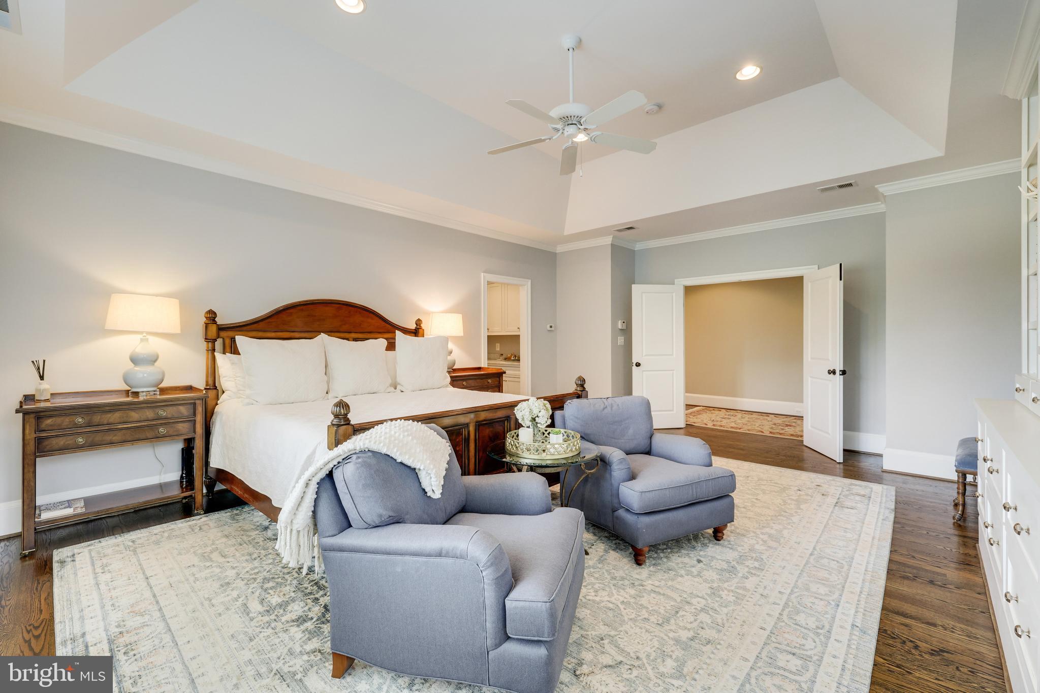 SALONA VILLAGE - Residential