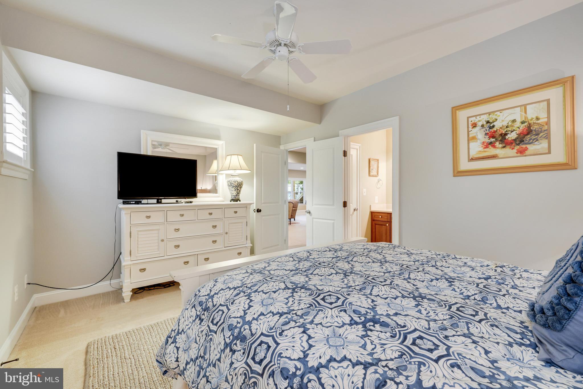 SALONA VILLAGE - Residential