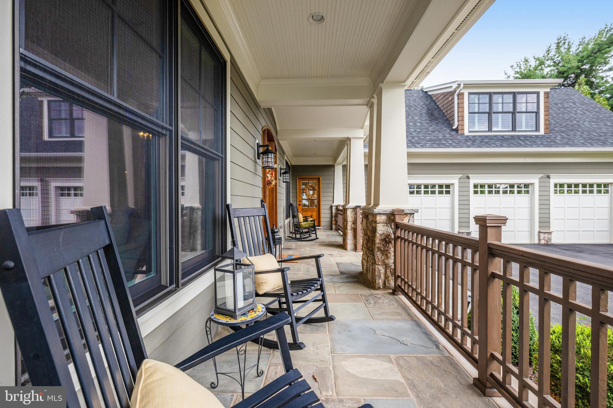 SALONA VILLAGE - Residential