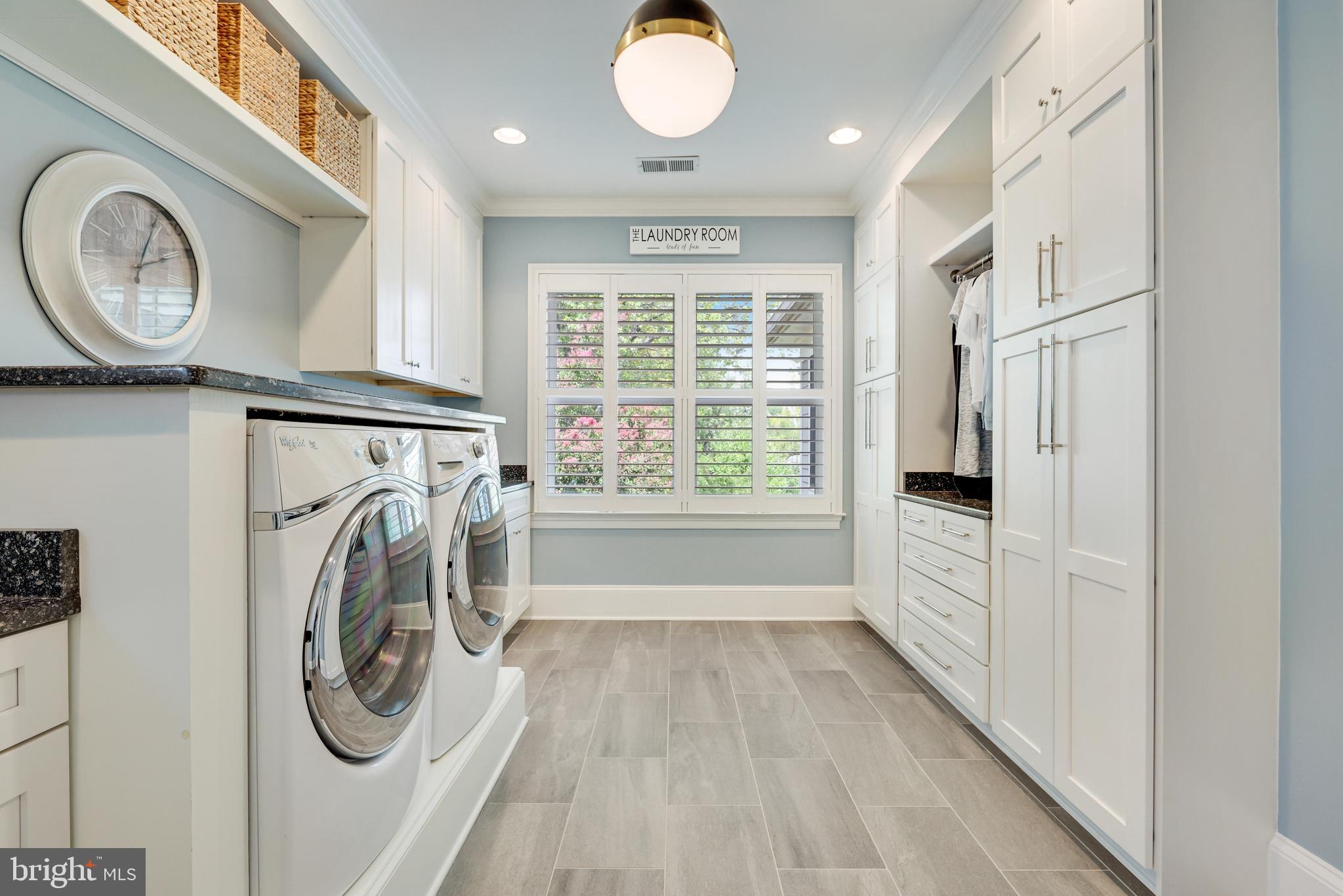 SALONA VILLAGE - Residential