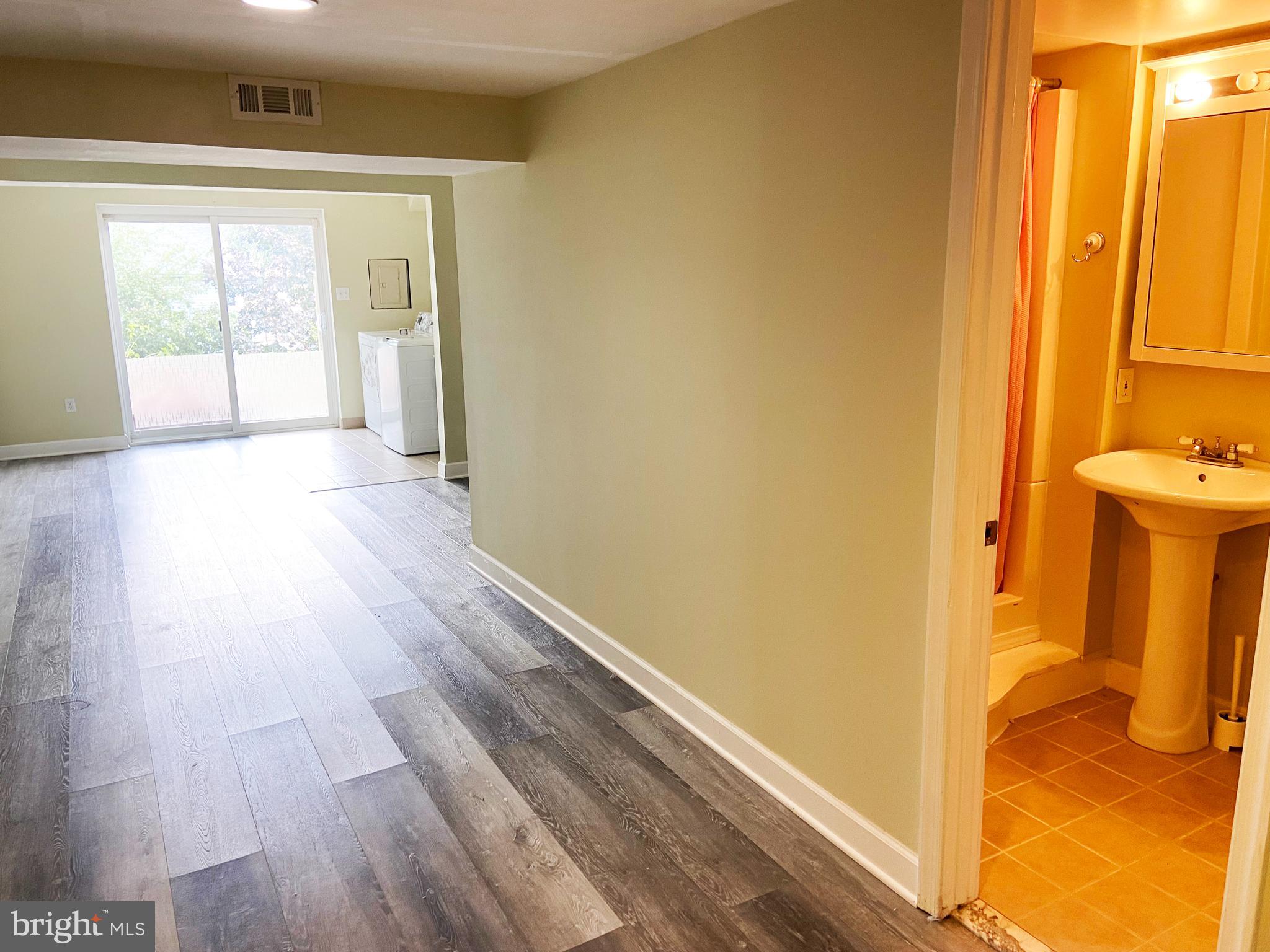 BELMONT SOUTH - Residential Lease