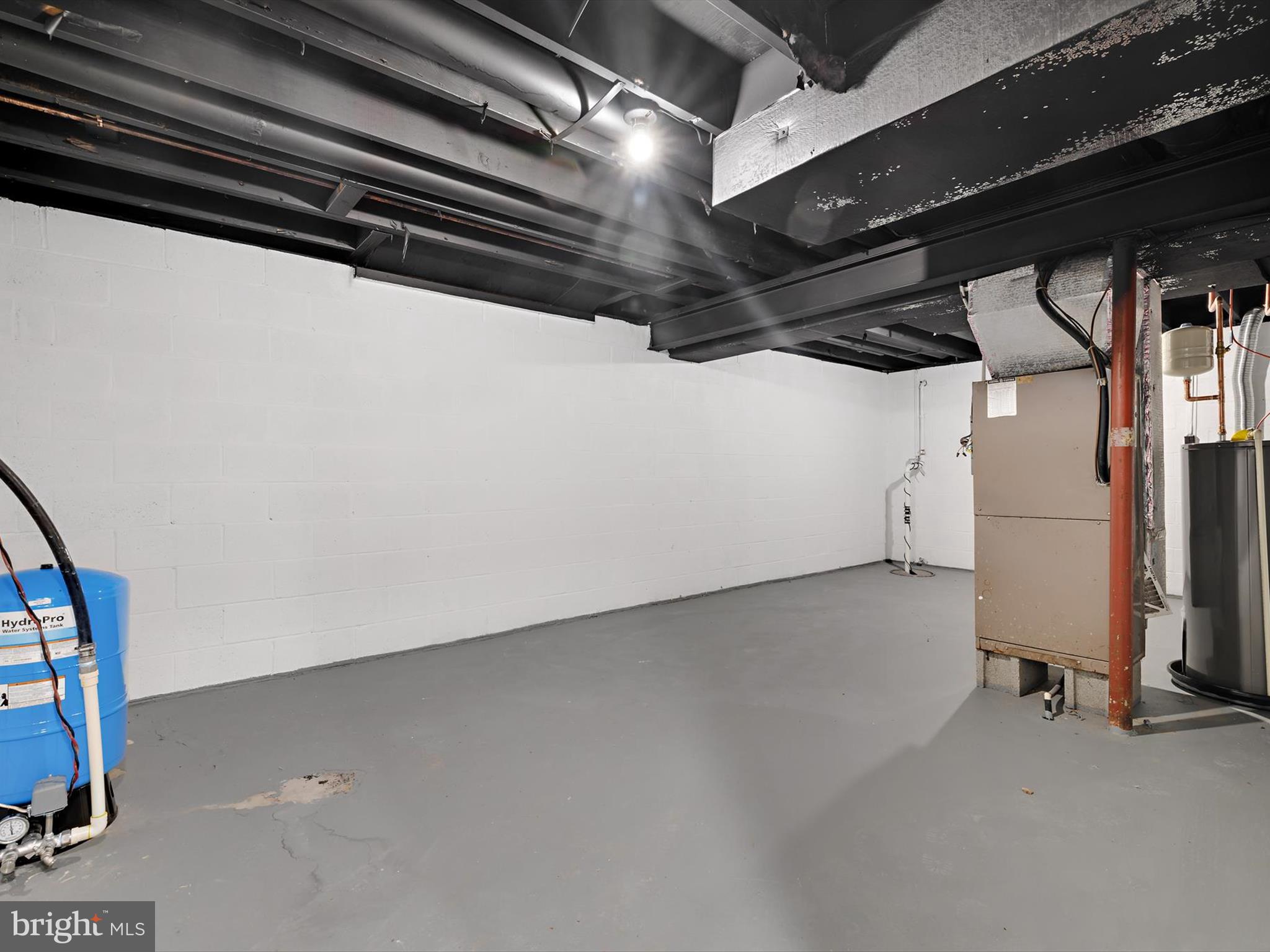 ELMHURST - Residential