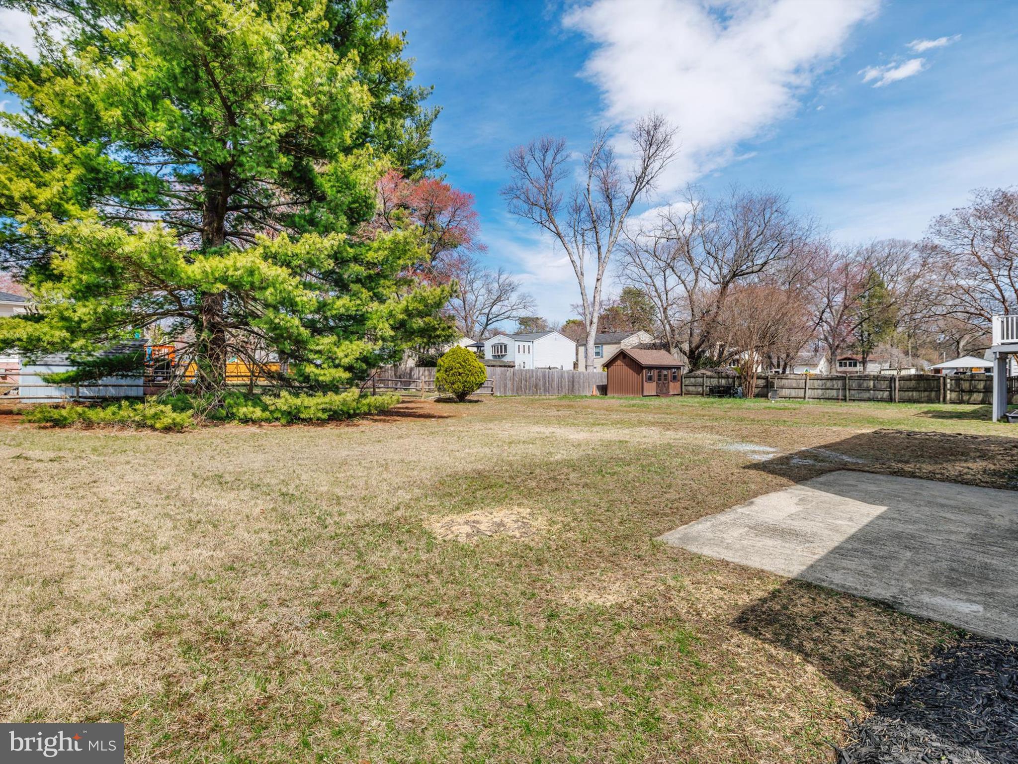 ELMHURST - Residential