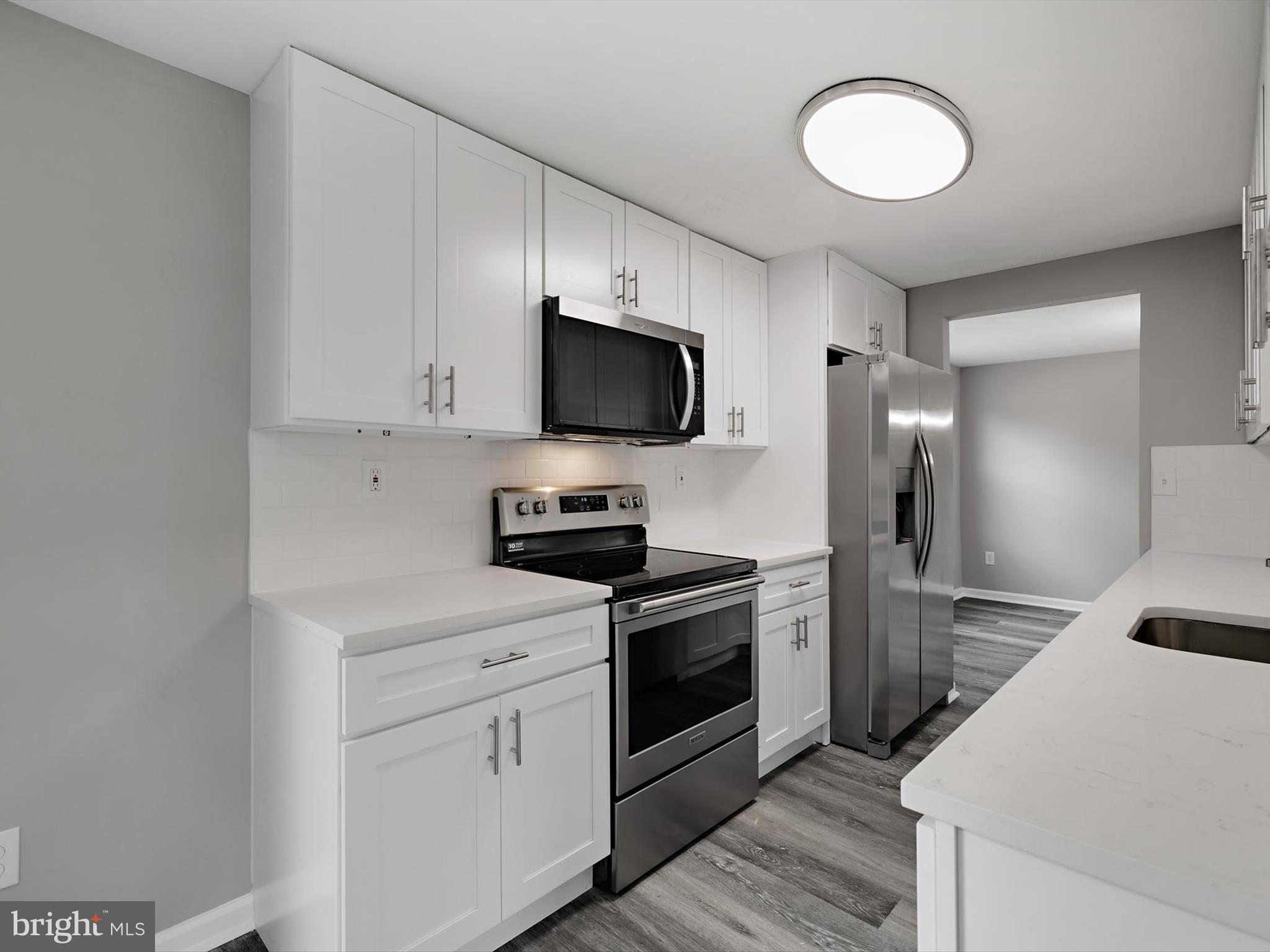 ELMHURST - Residential