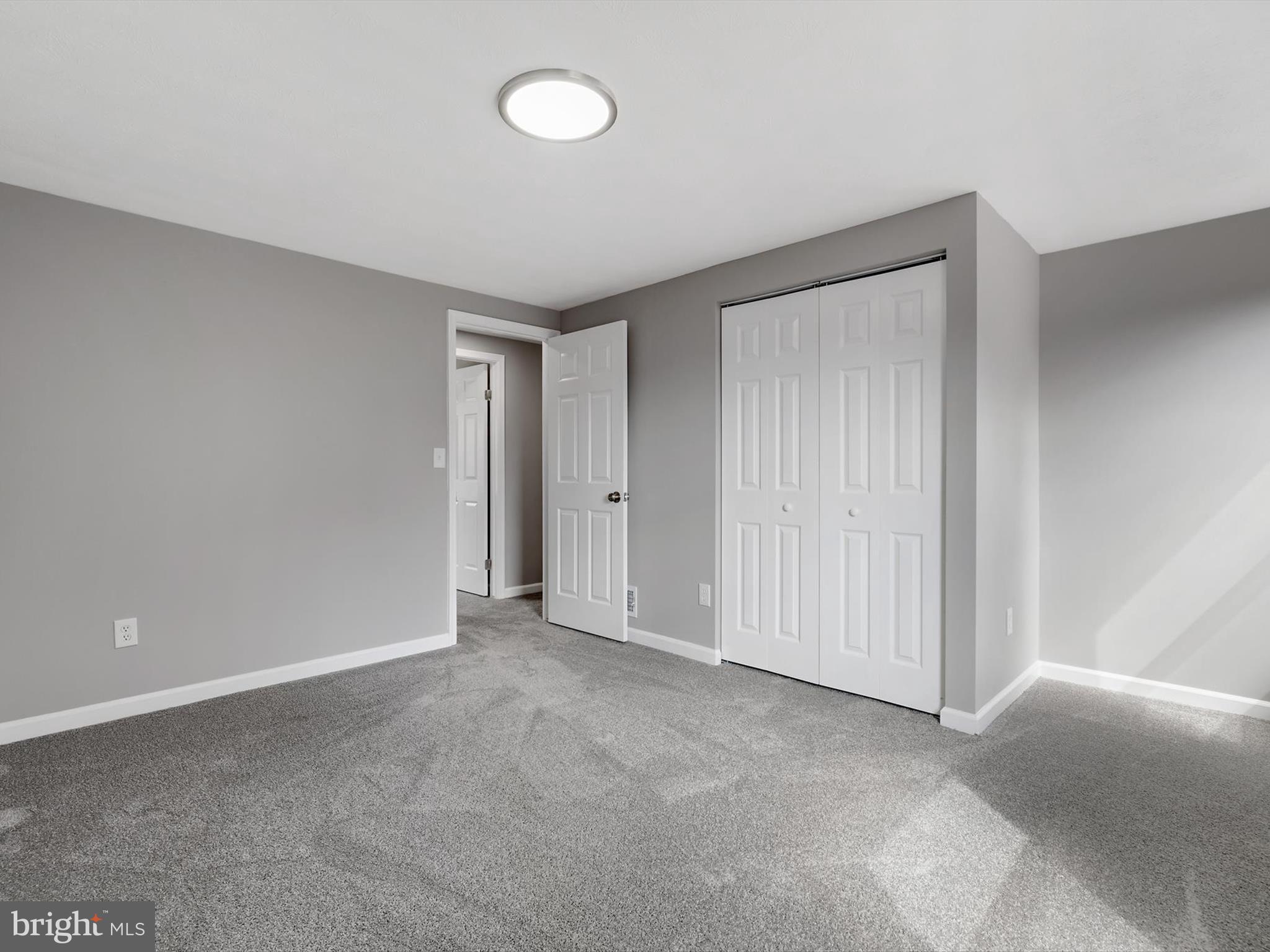 ELMHURST - Residential