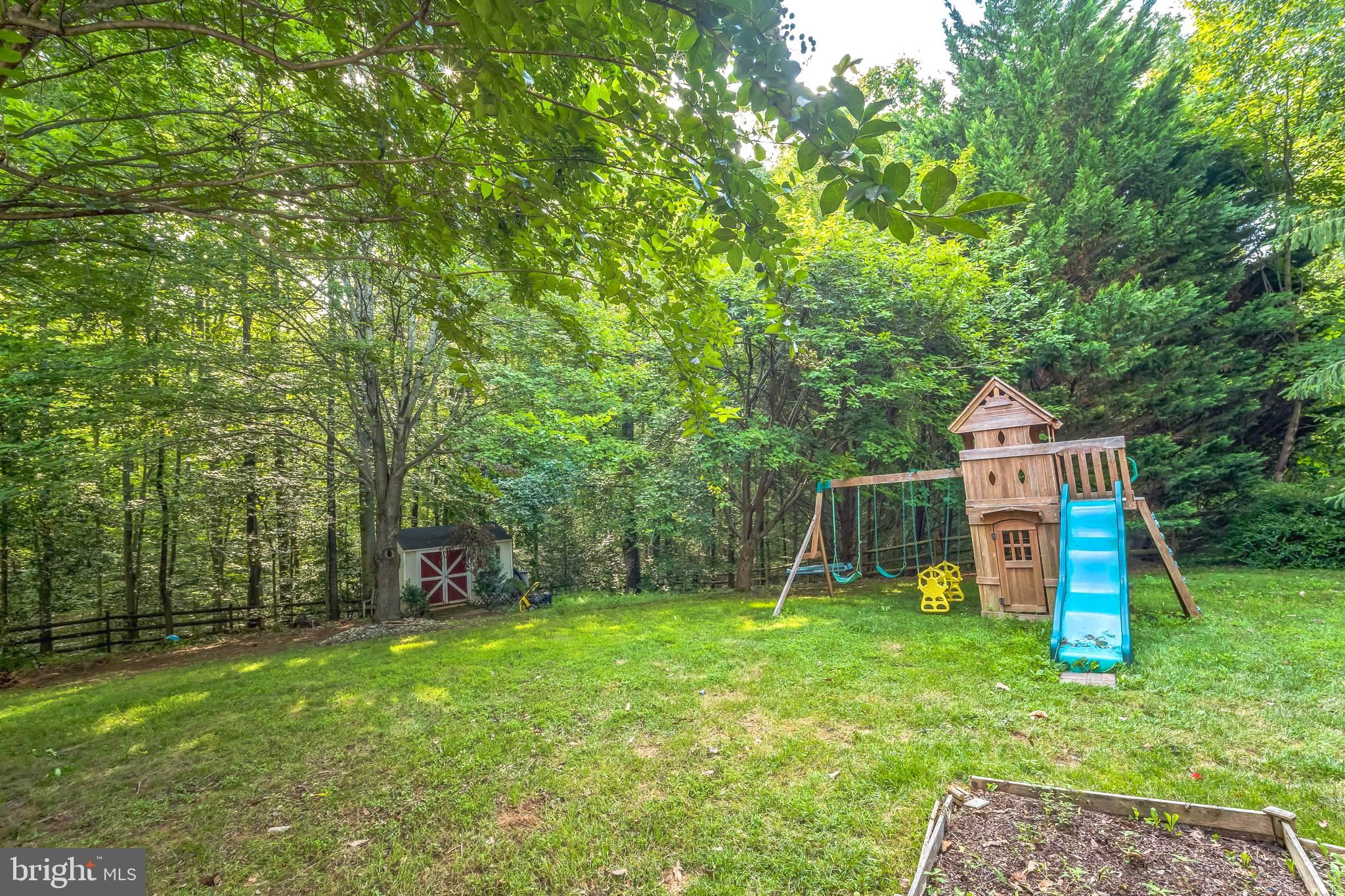 VISTA BROOKE - Residential