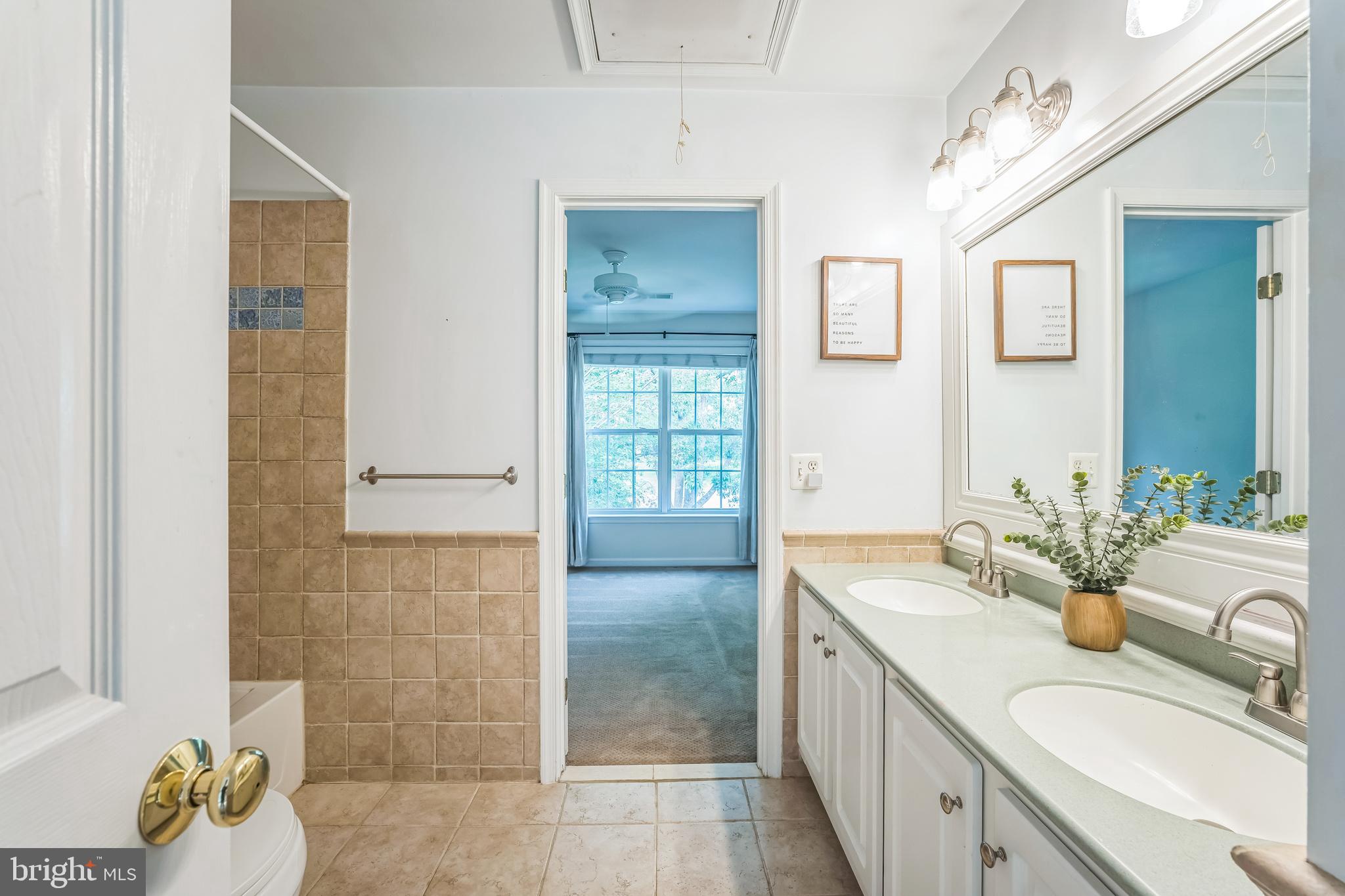 VISTA BROOKE - Residential