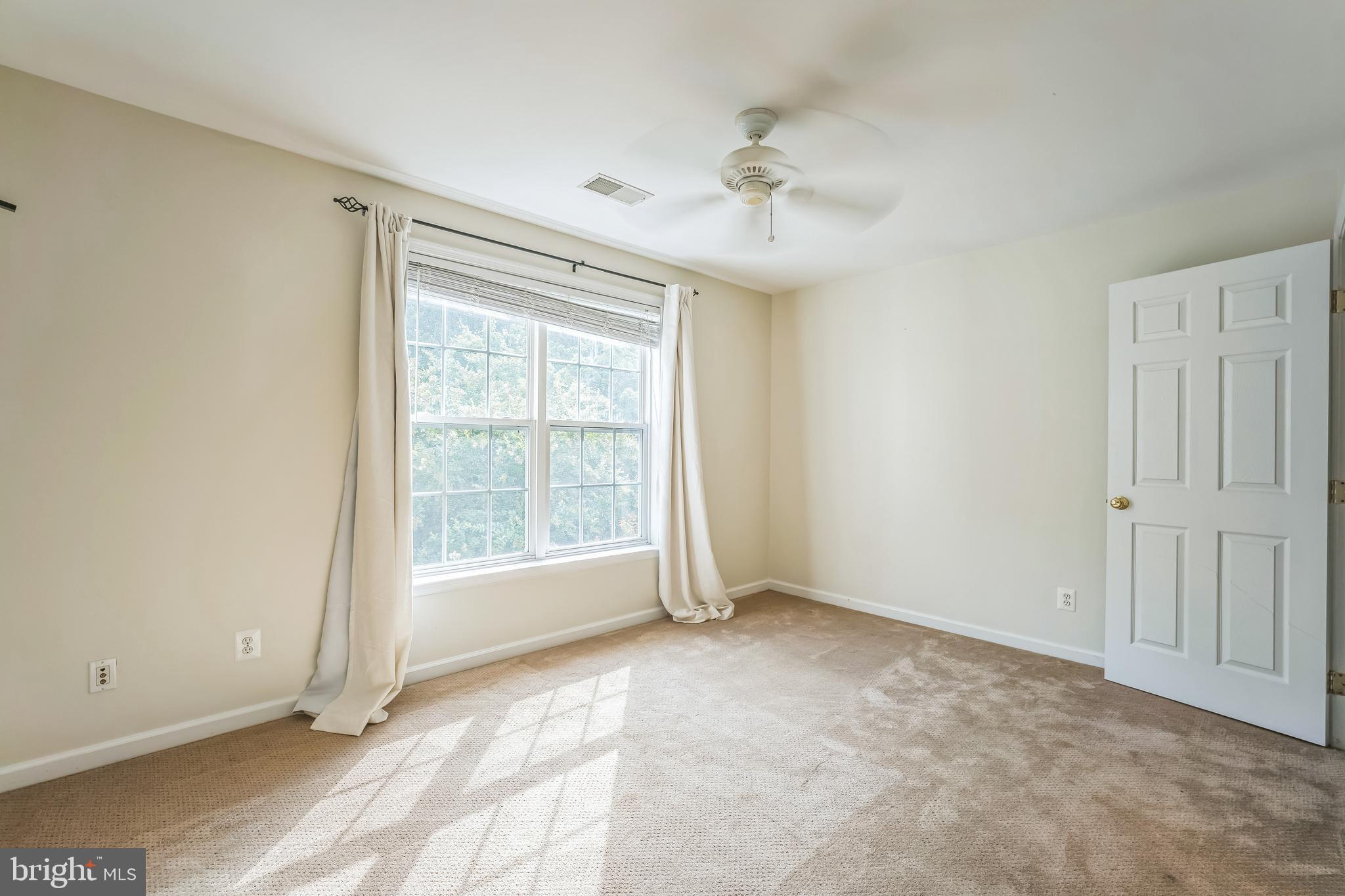 VISTA BROOKE - Residential