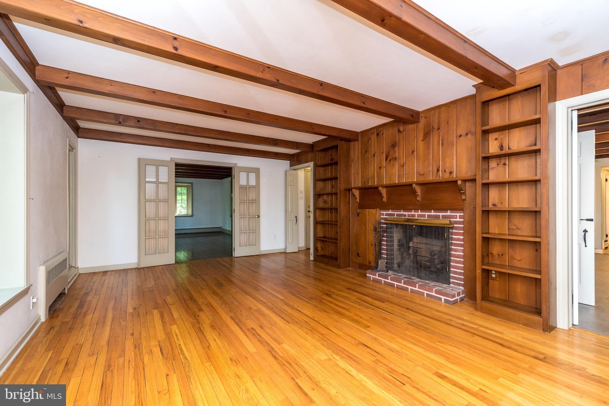 TOWER HILL - Residential