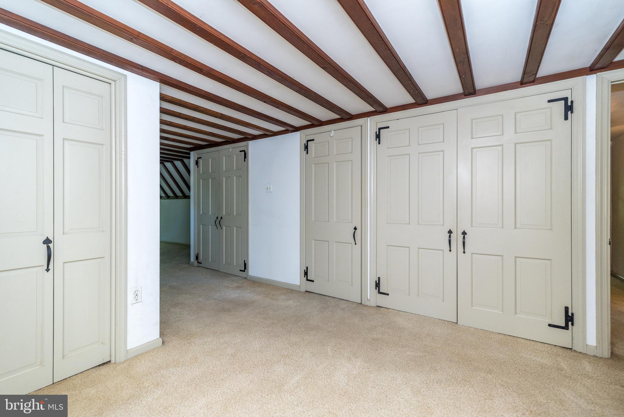 TOWER HILL - Residential