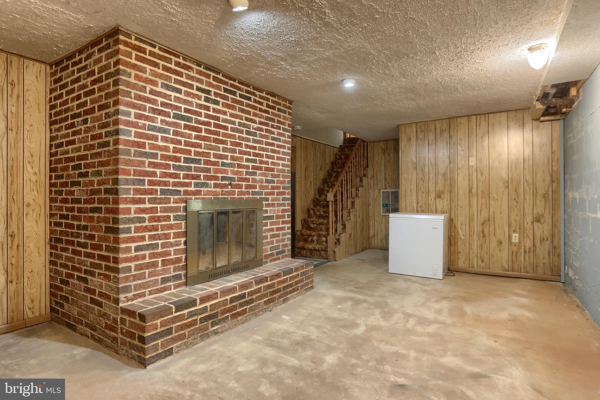 UPPER ALLEN TWP - Residential