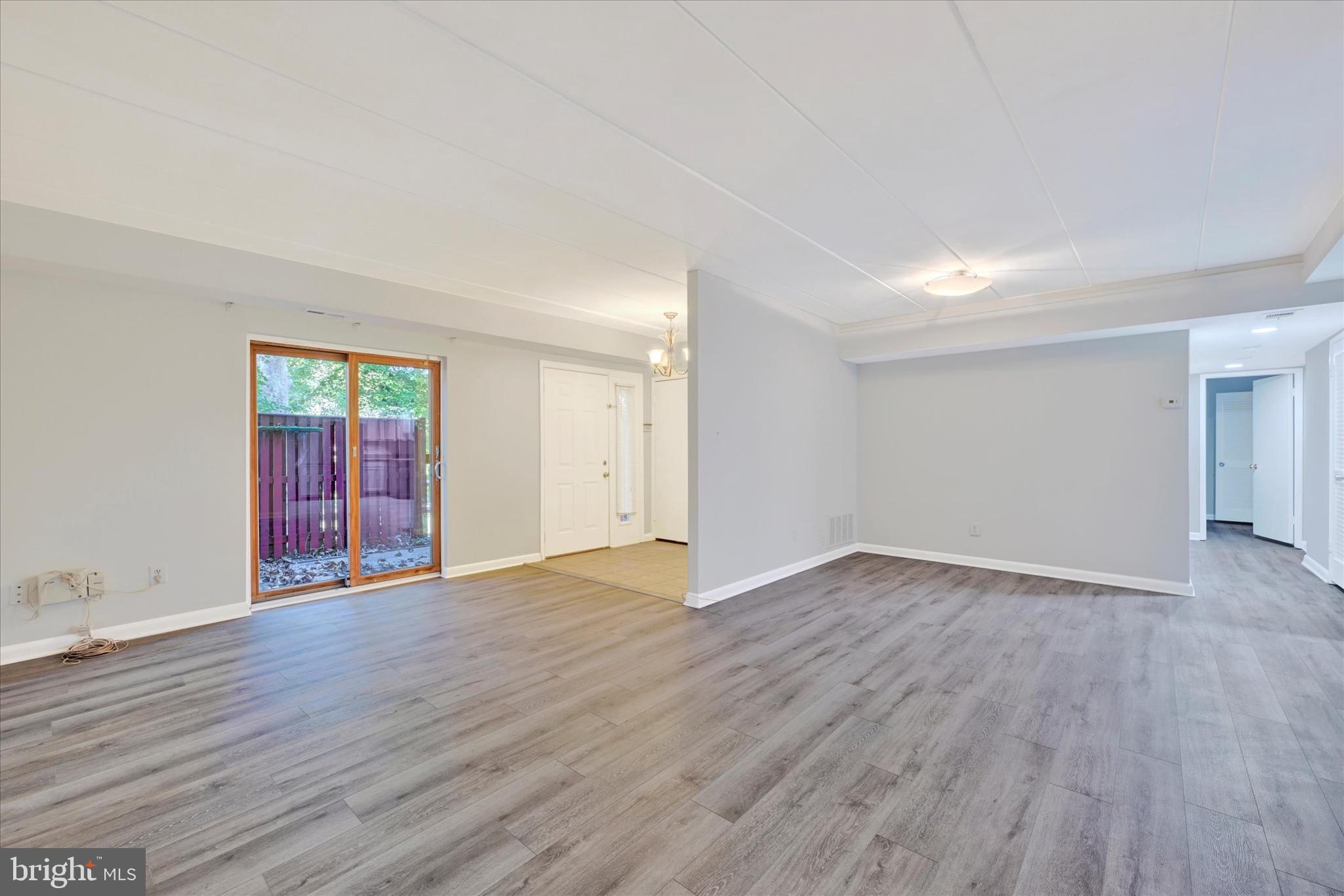 VILLAGE OF WILDE LAKE - Residential