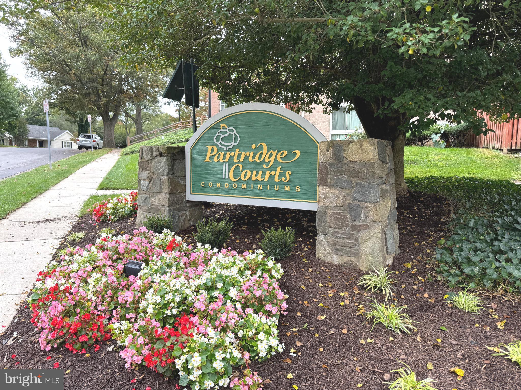 VILLAGE OF WILDE LAKE - Residential