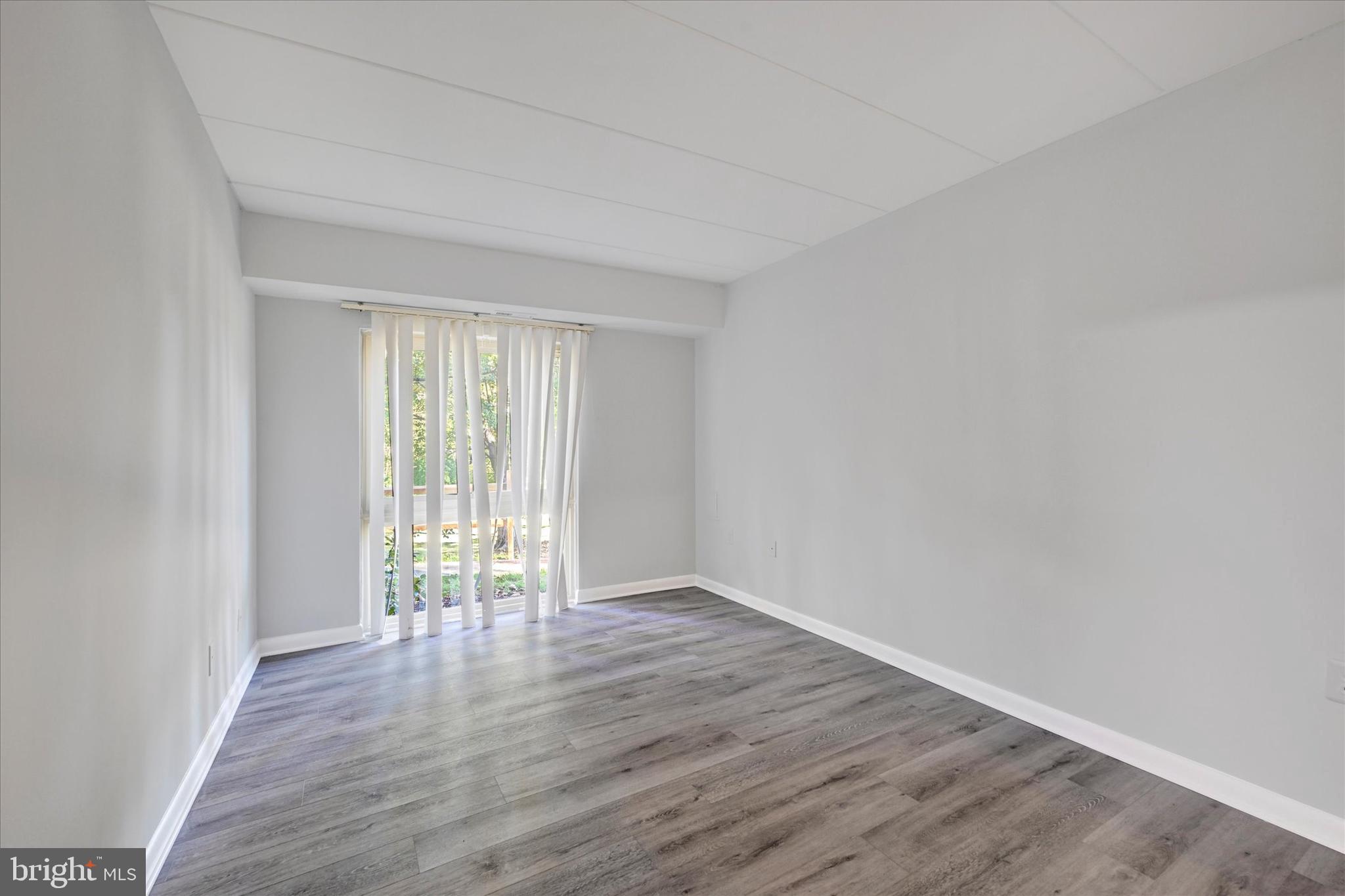 VILLAGE OF WILDE LAKE - Residential