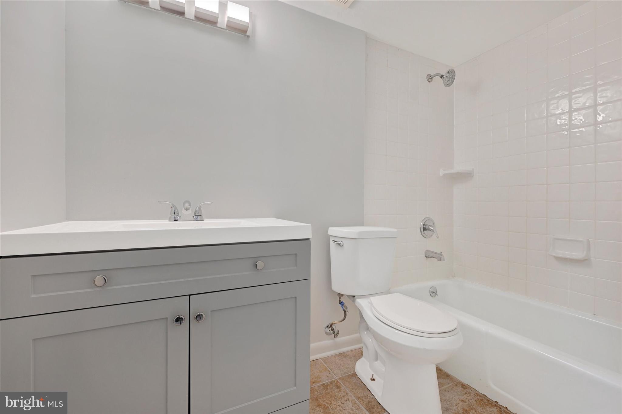 VILLAGE OF WILDE LAKE - Residential