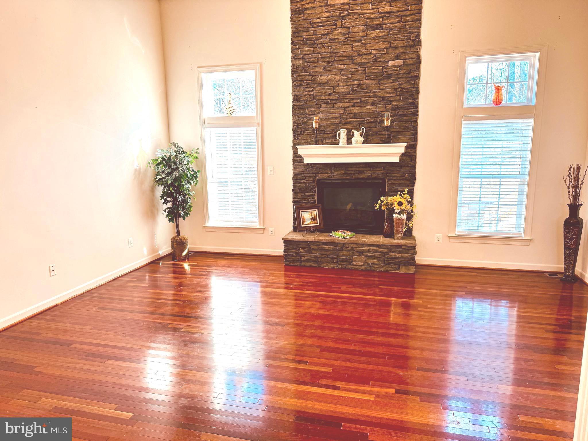 PARKSIDE ESTATES - Residential