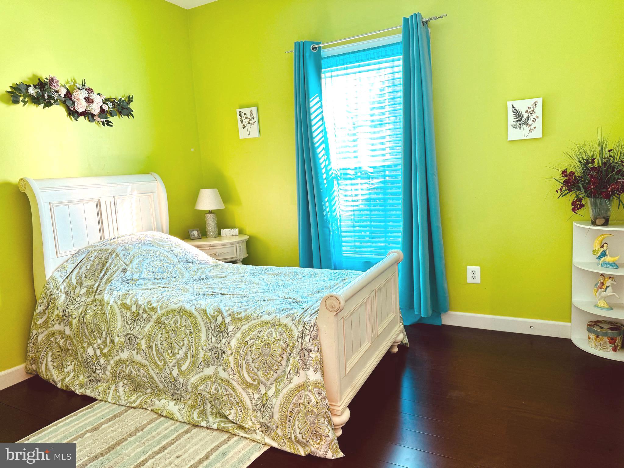 PARKSIDE ESTATES - Residential