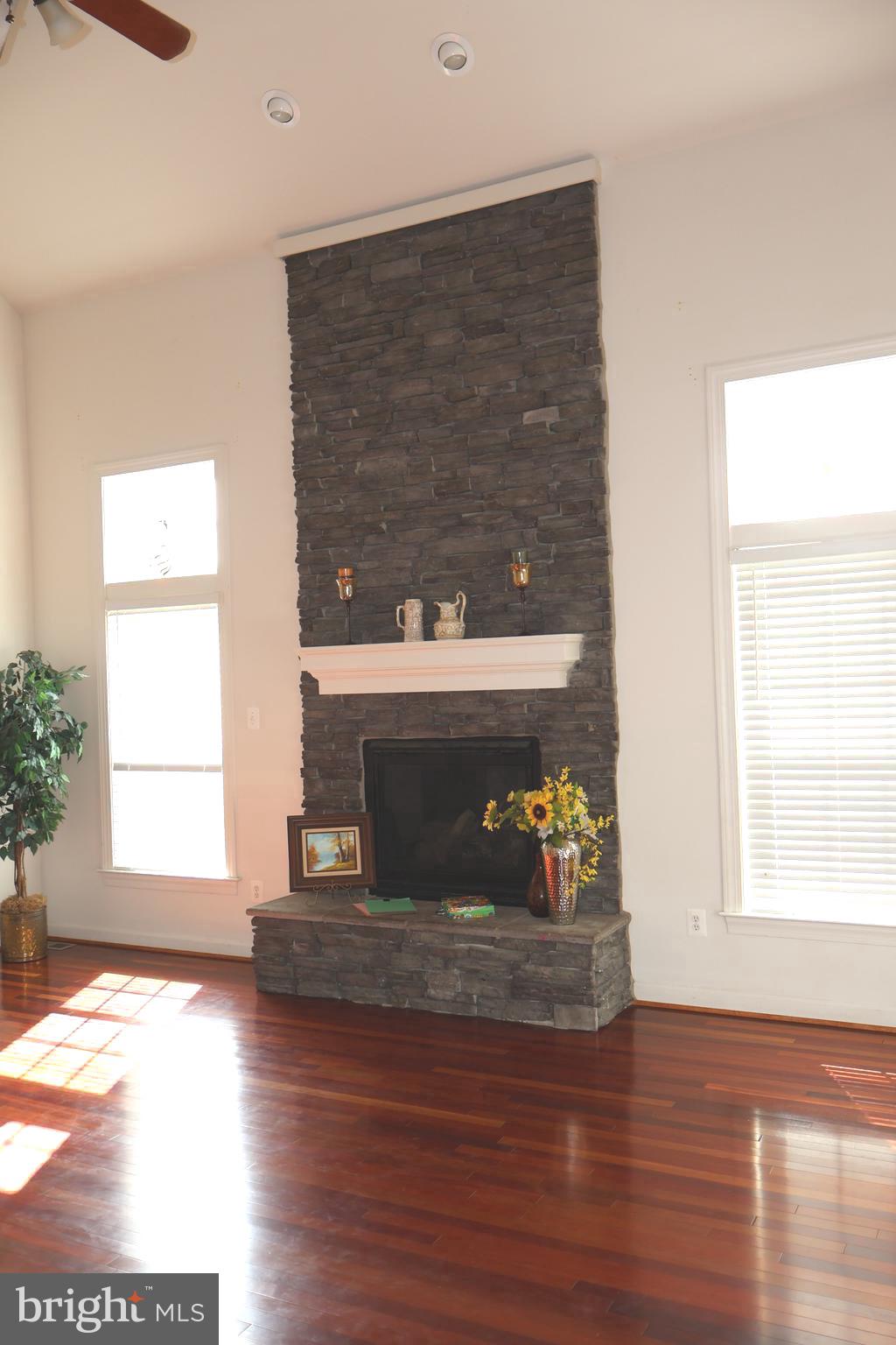 PARKSIDE ESTATES - Residential