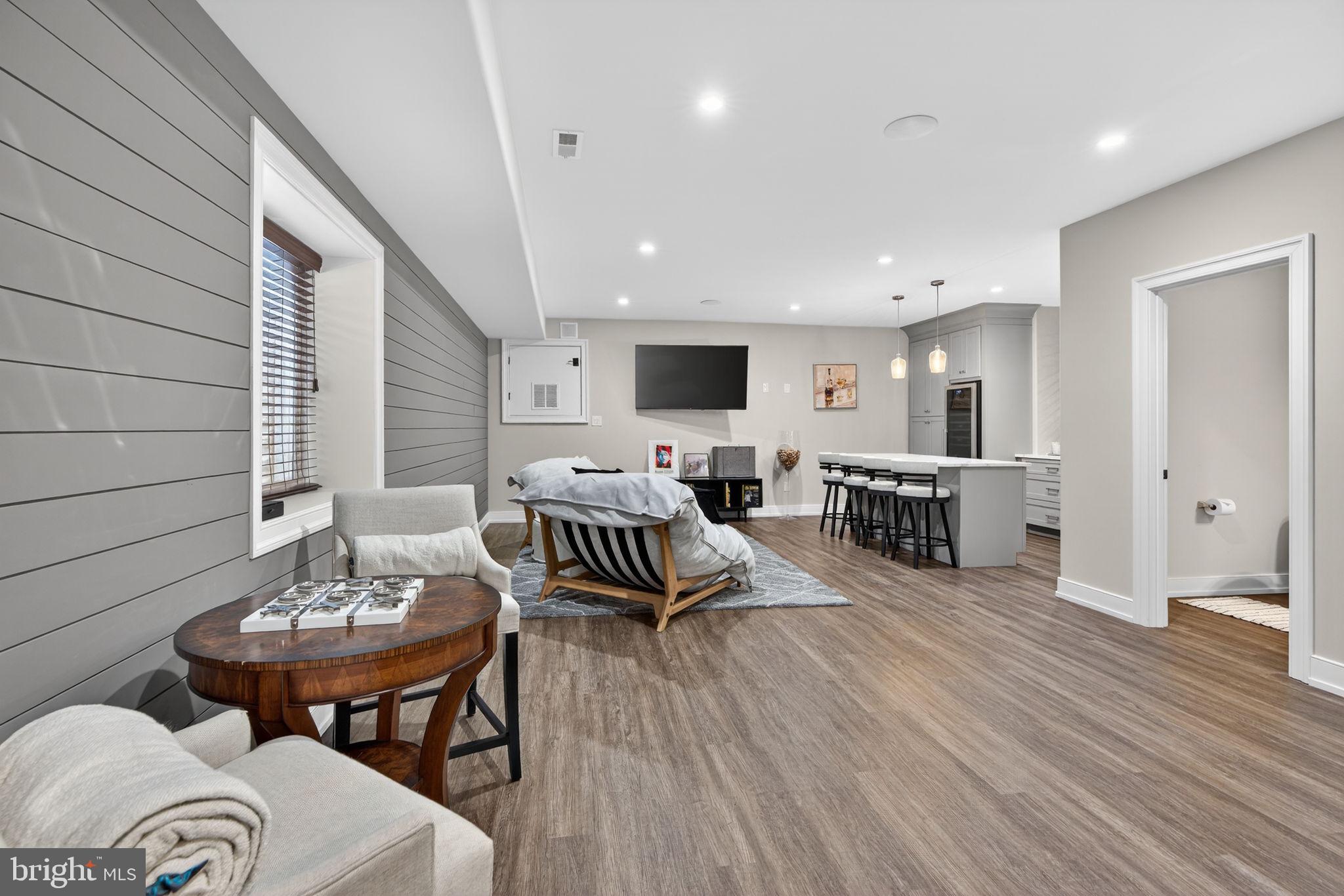 DOYLESTOWN BORO - Residential