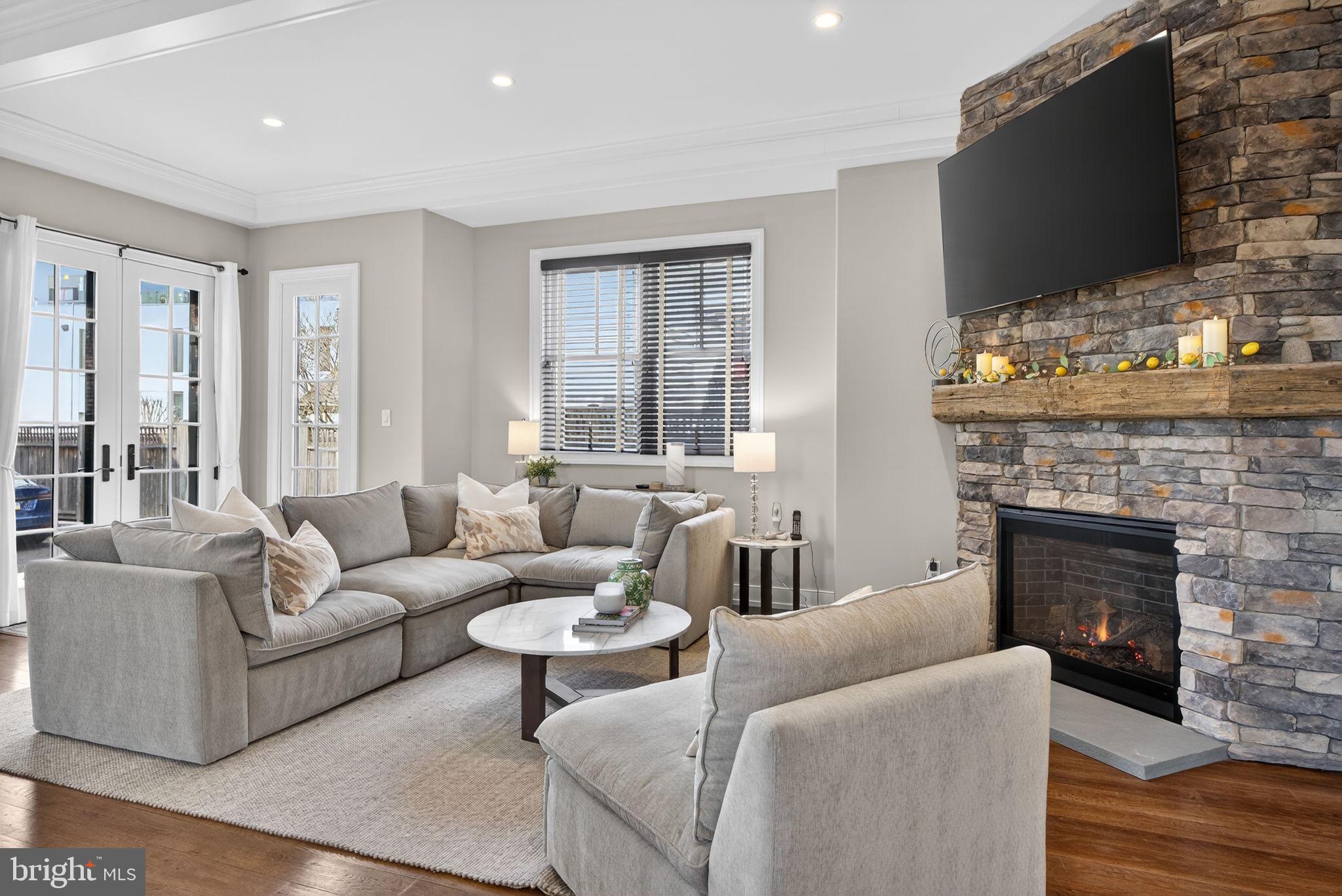 DOYLESTOWN BORO - Residential