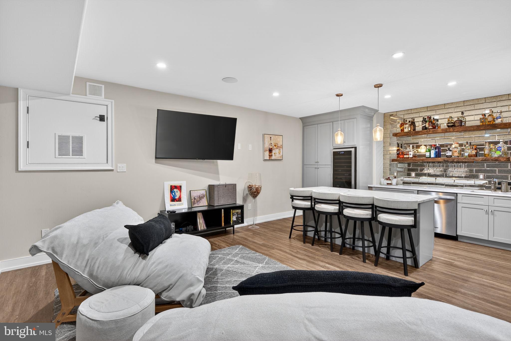 DOYLESTOWN BORO - Residential