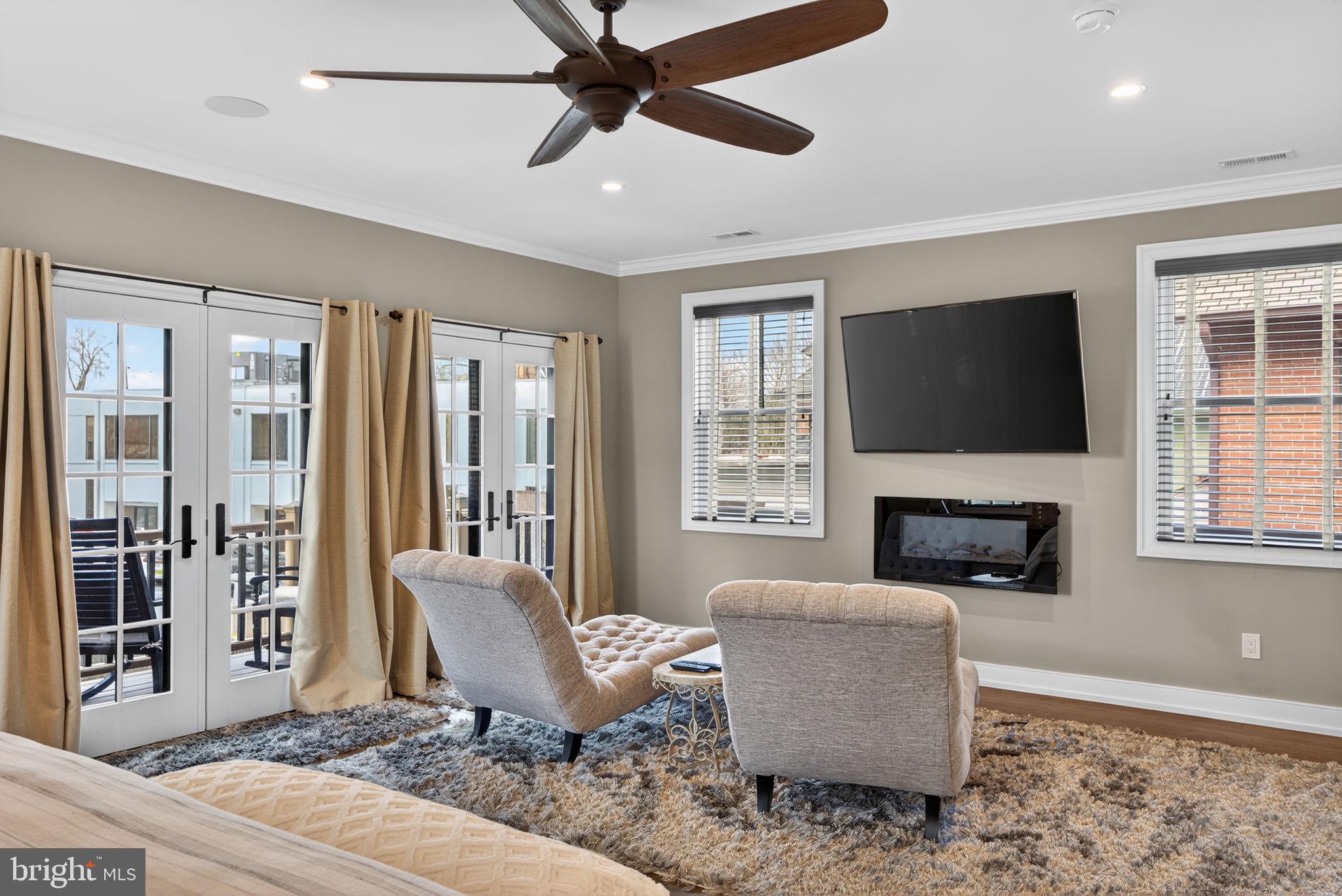 DOYLESTOWN BORO - Residential