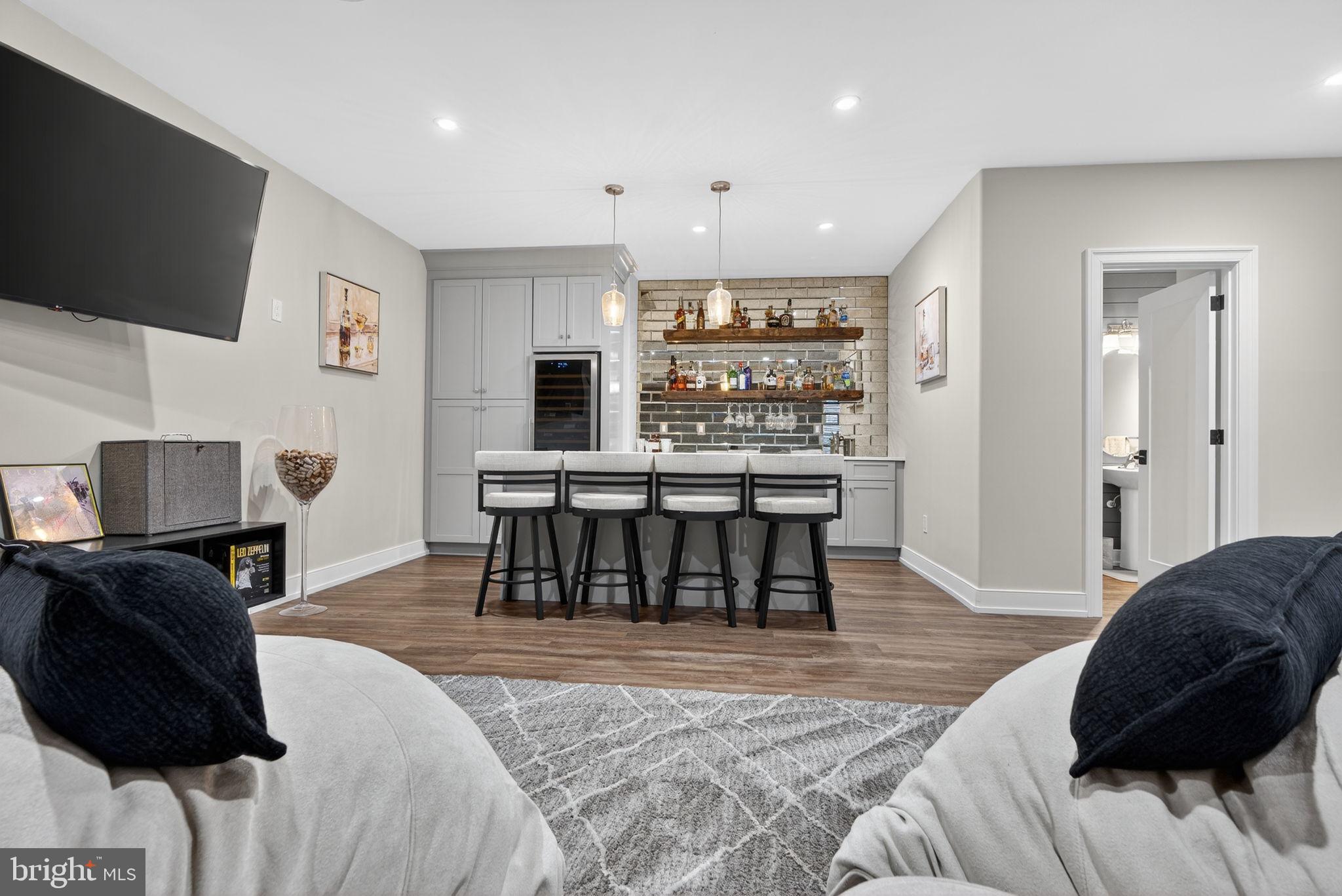 DOYLESTOWN BORO - Residential