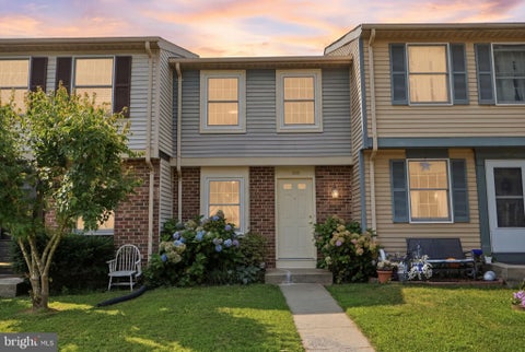 Townhouse For Sale - 1305 Elm Grove Circle<br/> Montgomery County, SILVER SPRING, MD 20905