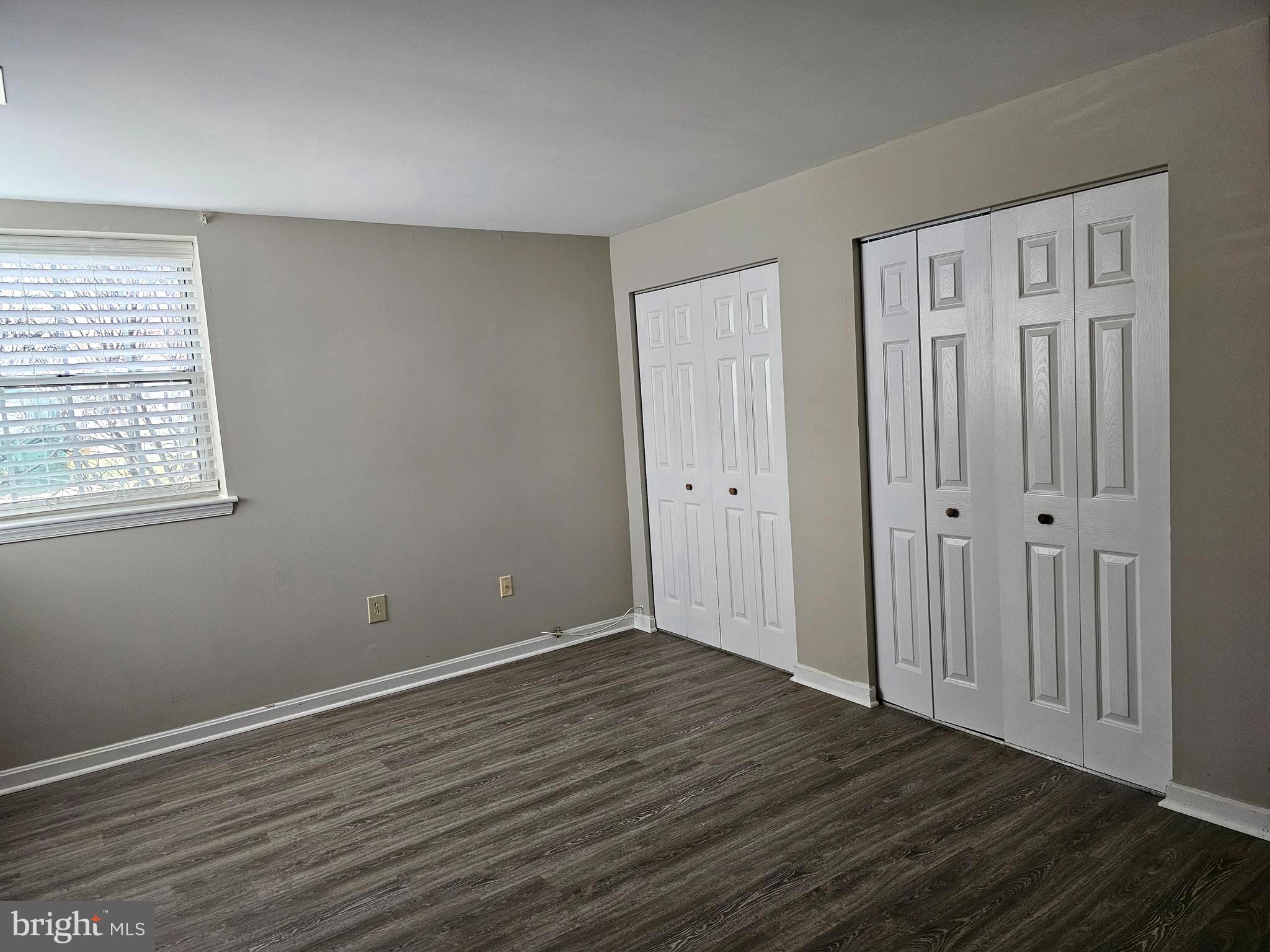 CROMWELL FOUNTAIN - Residential