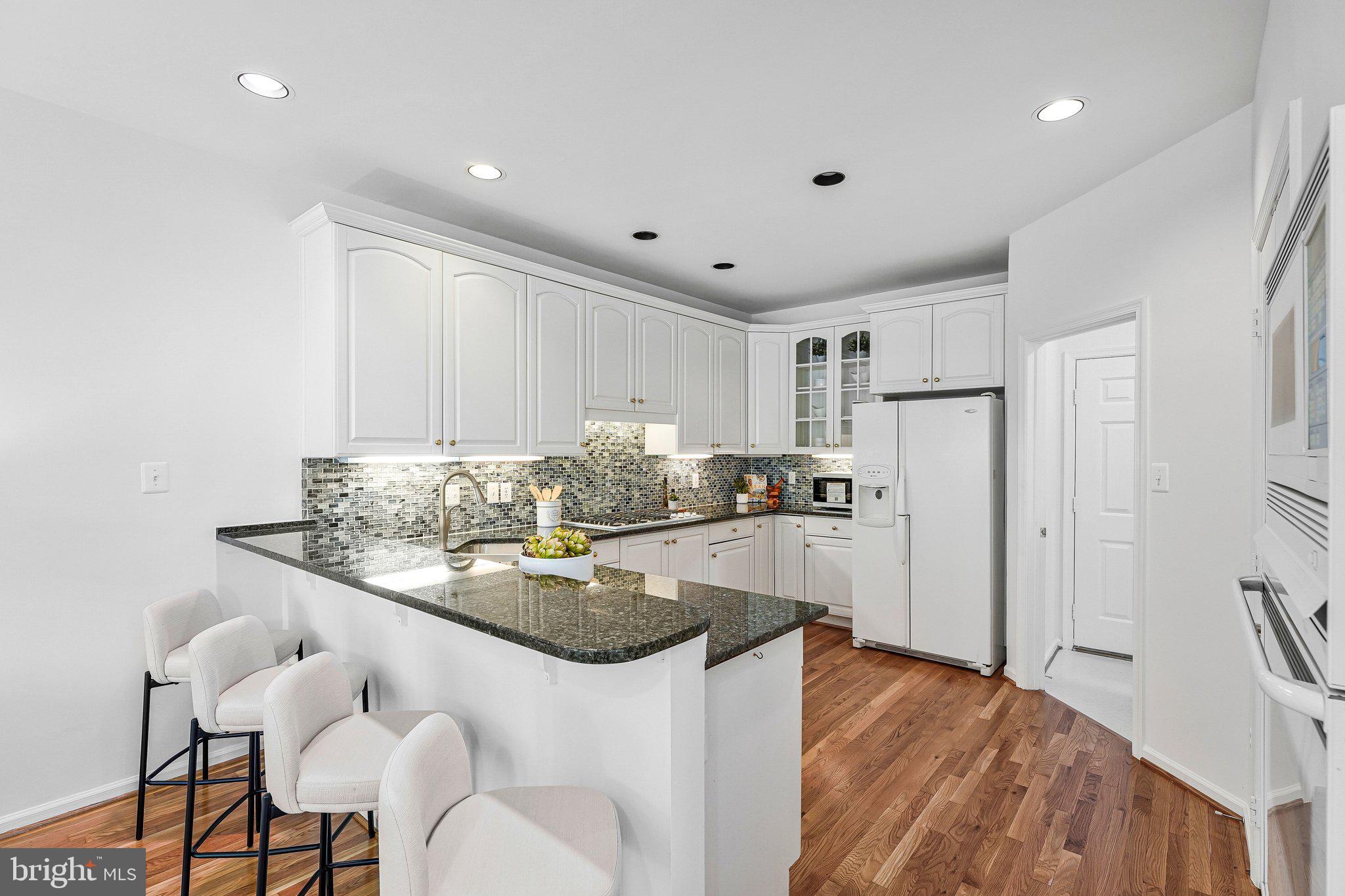 EDGEMOORE - Residential