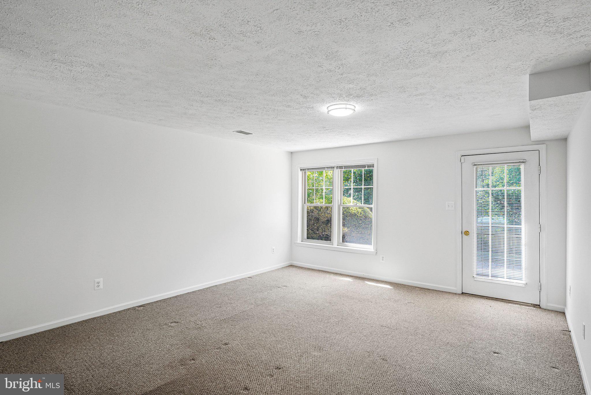 EDGEMOORE - Residential
