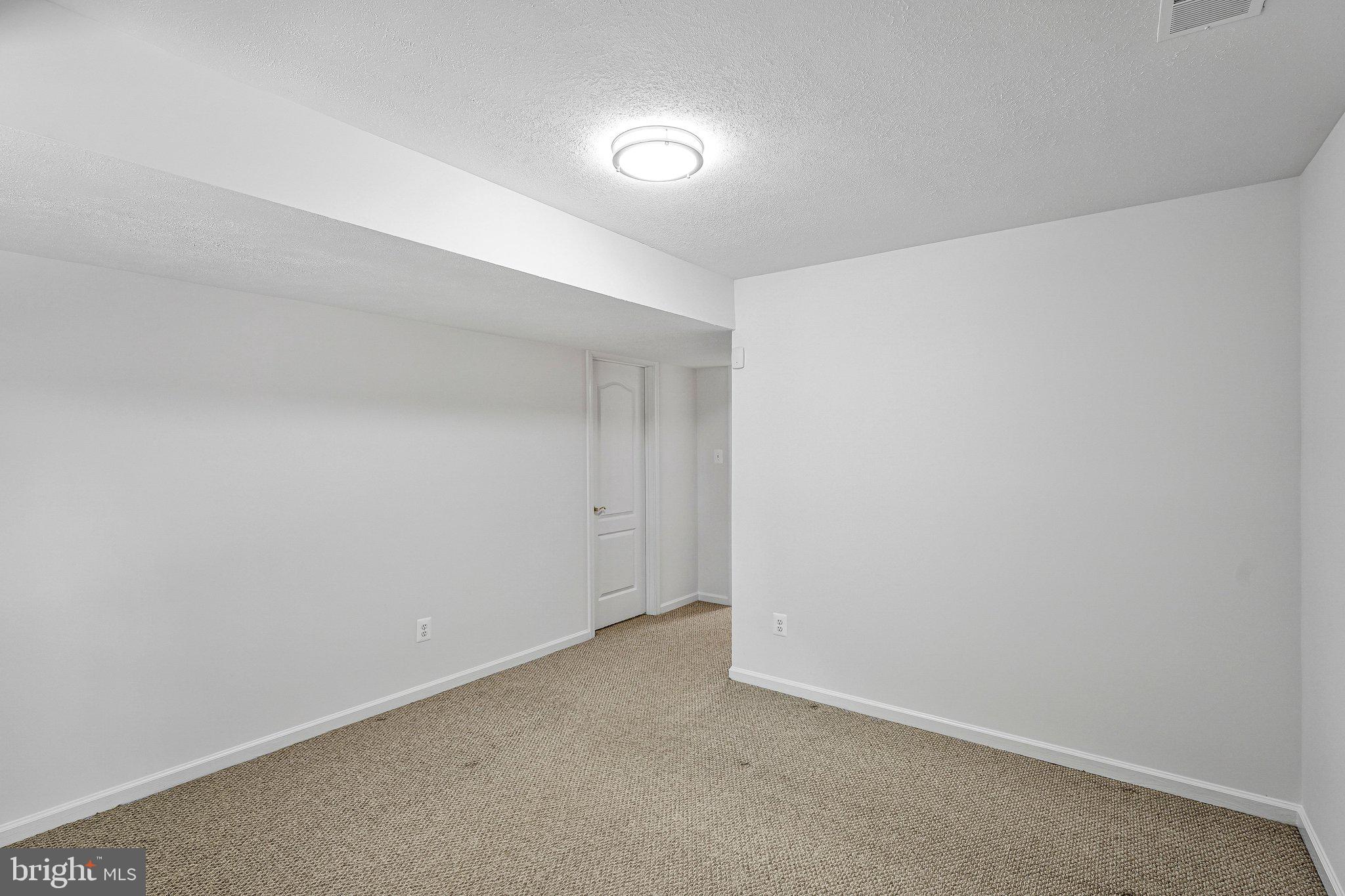 EDGEMOORE - Residential