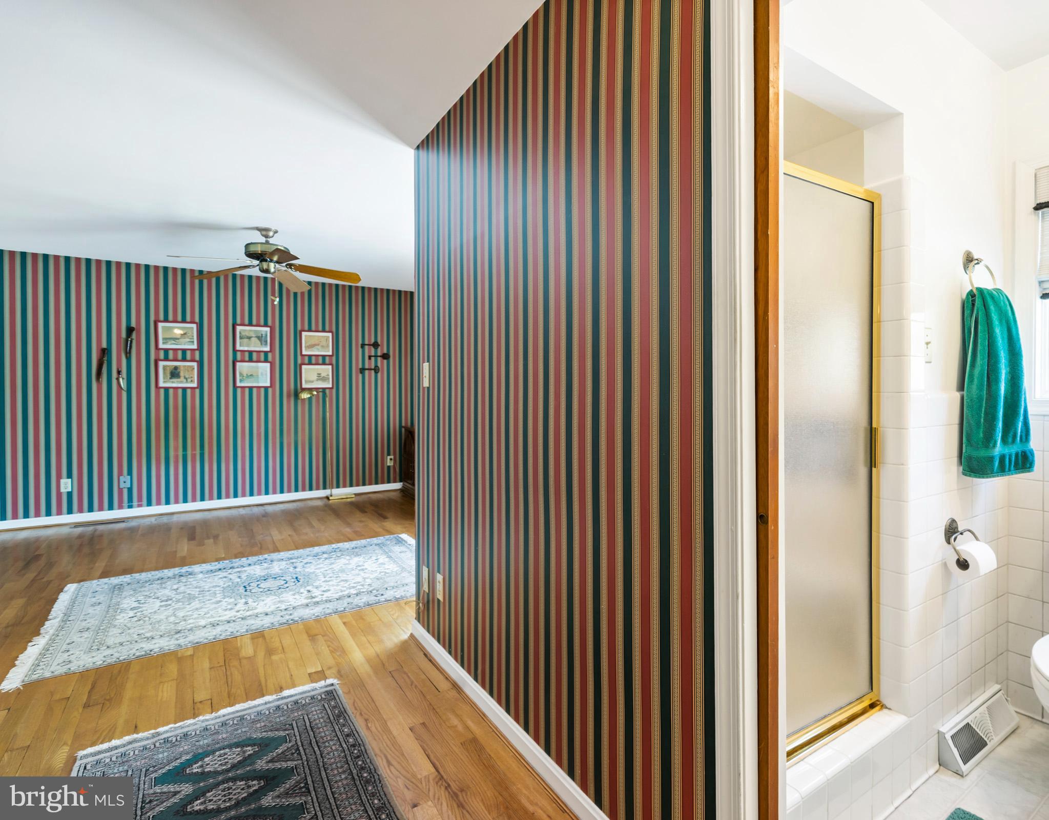 ESPERANZA FARMS - Residential