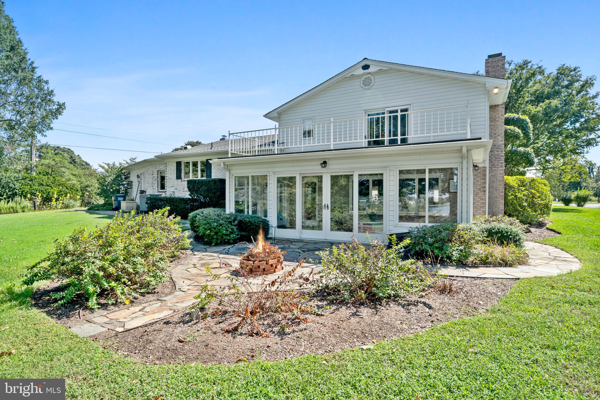 ESPERANZA FARMS - Residential