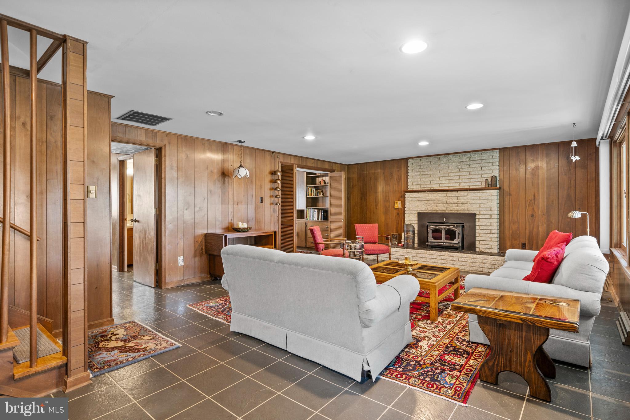 ESPERANZA FARMS - Residential