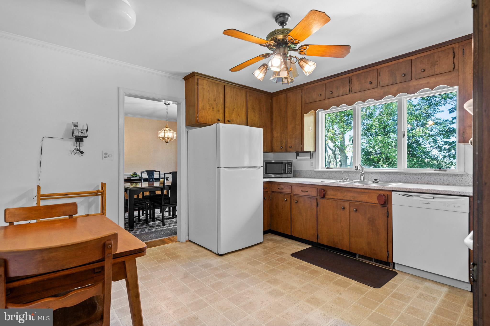 ESPERANZA FARMS - Residential