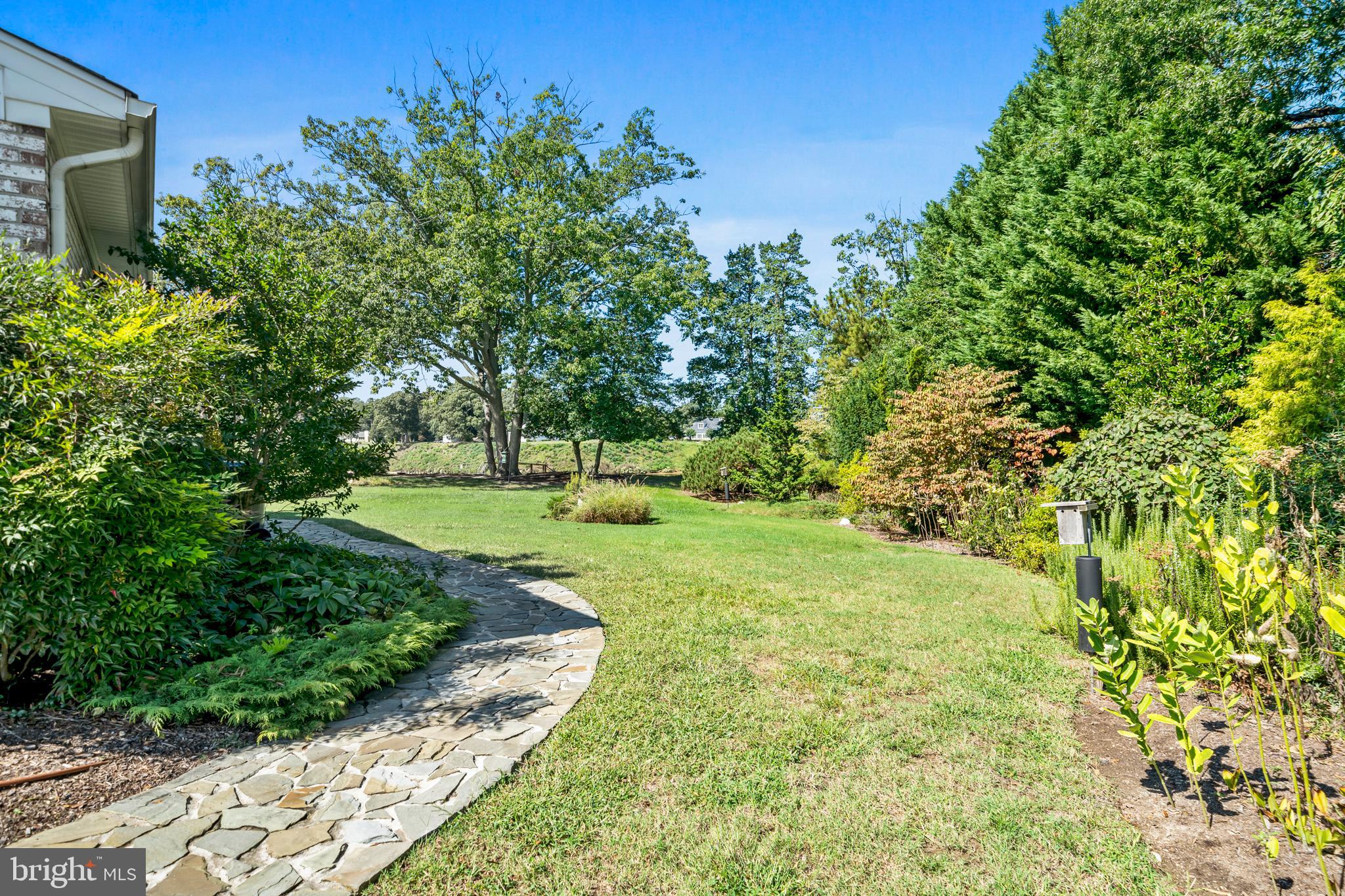 ESPERANZA FARMS - Residential