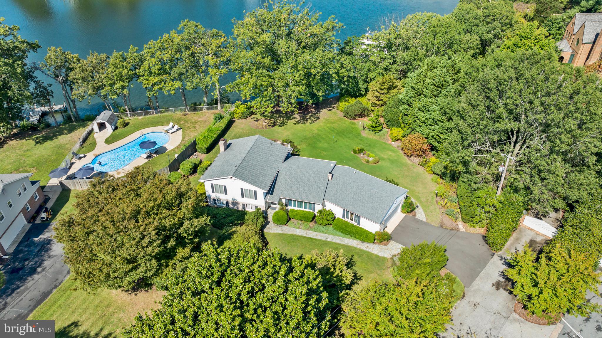 ESPERANZA FARMS - Residential