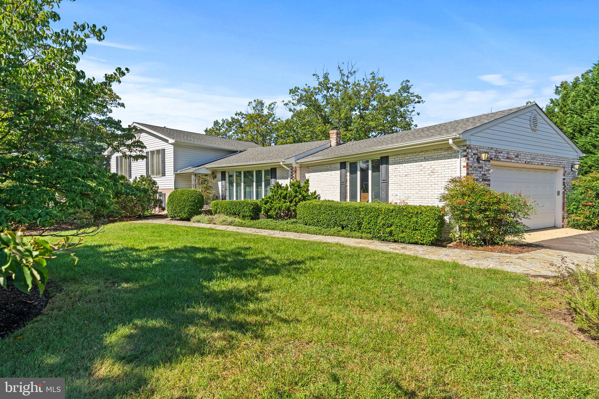 ESPERANZA FARMS - Residential